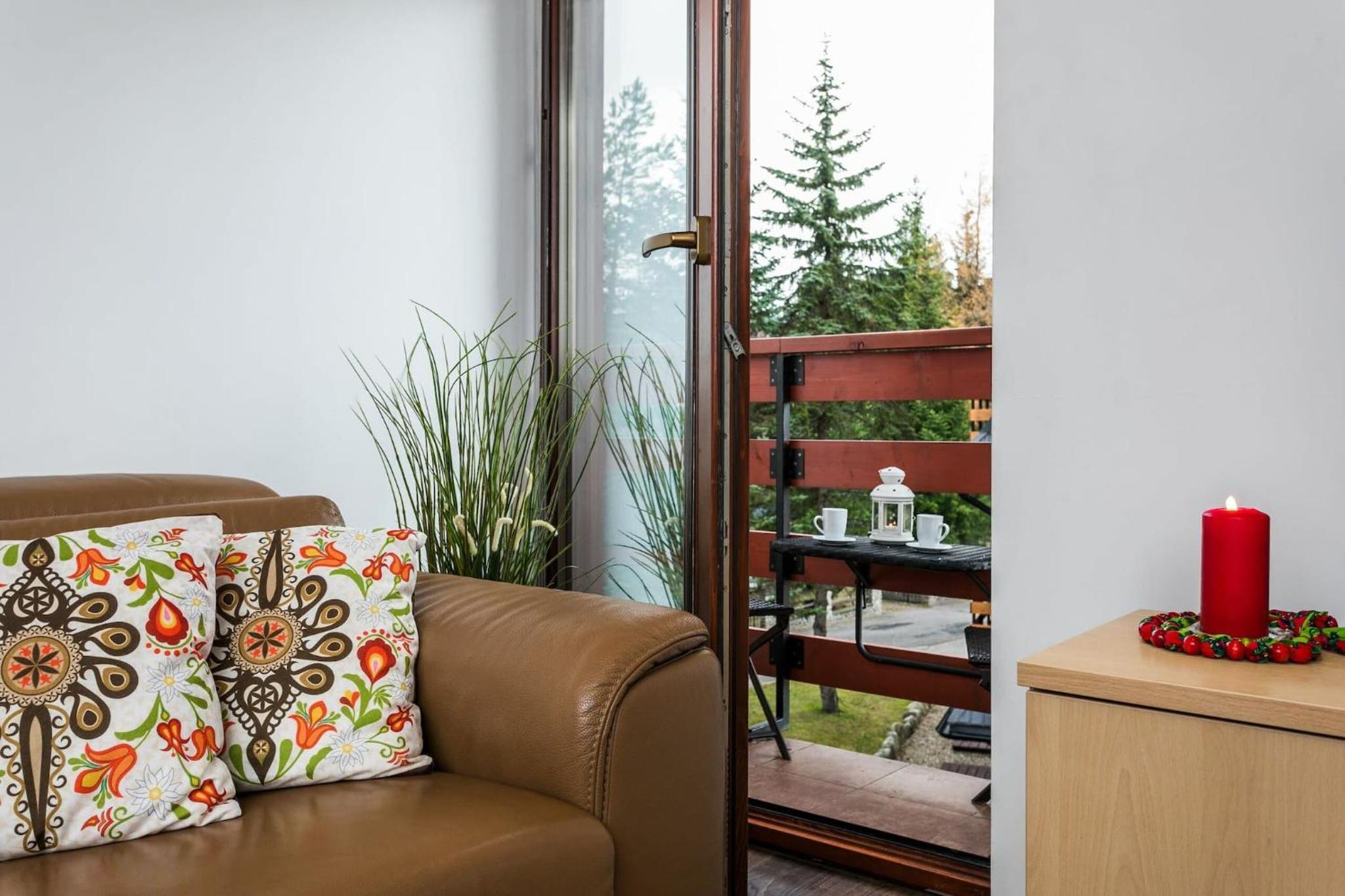 Apartament w malowniczej Dolinie Kościeliskiej by Rent like home view 5