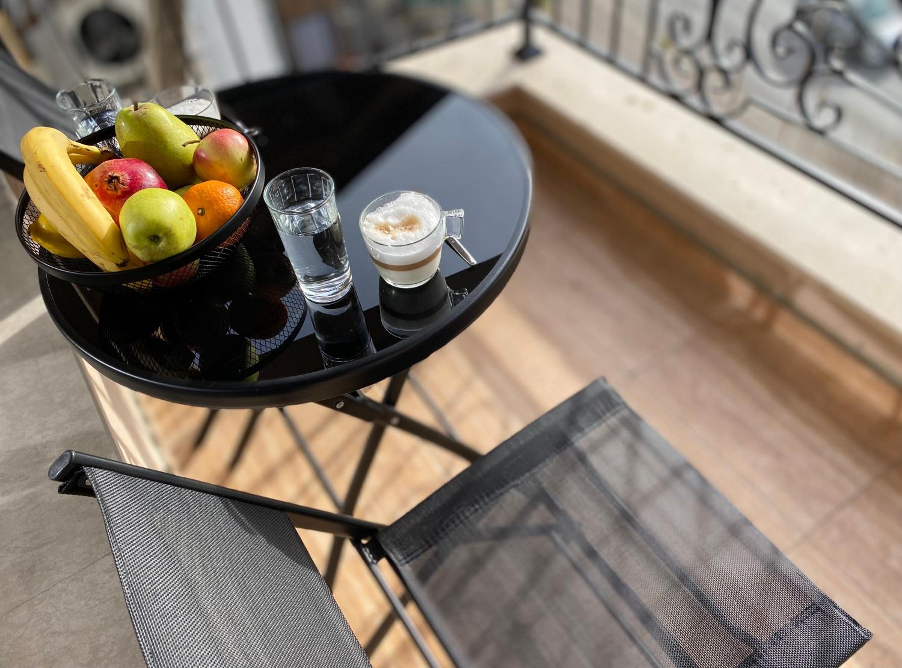 Beautiful & Comfy Apartment for 4 Guest and Free Parking