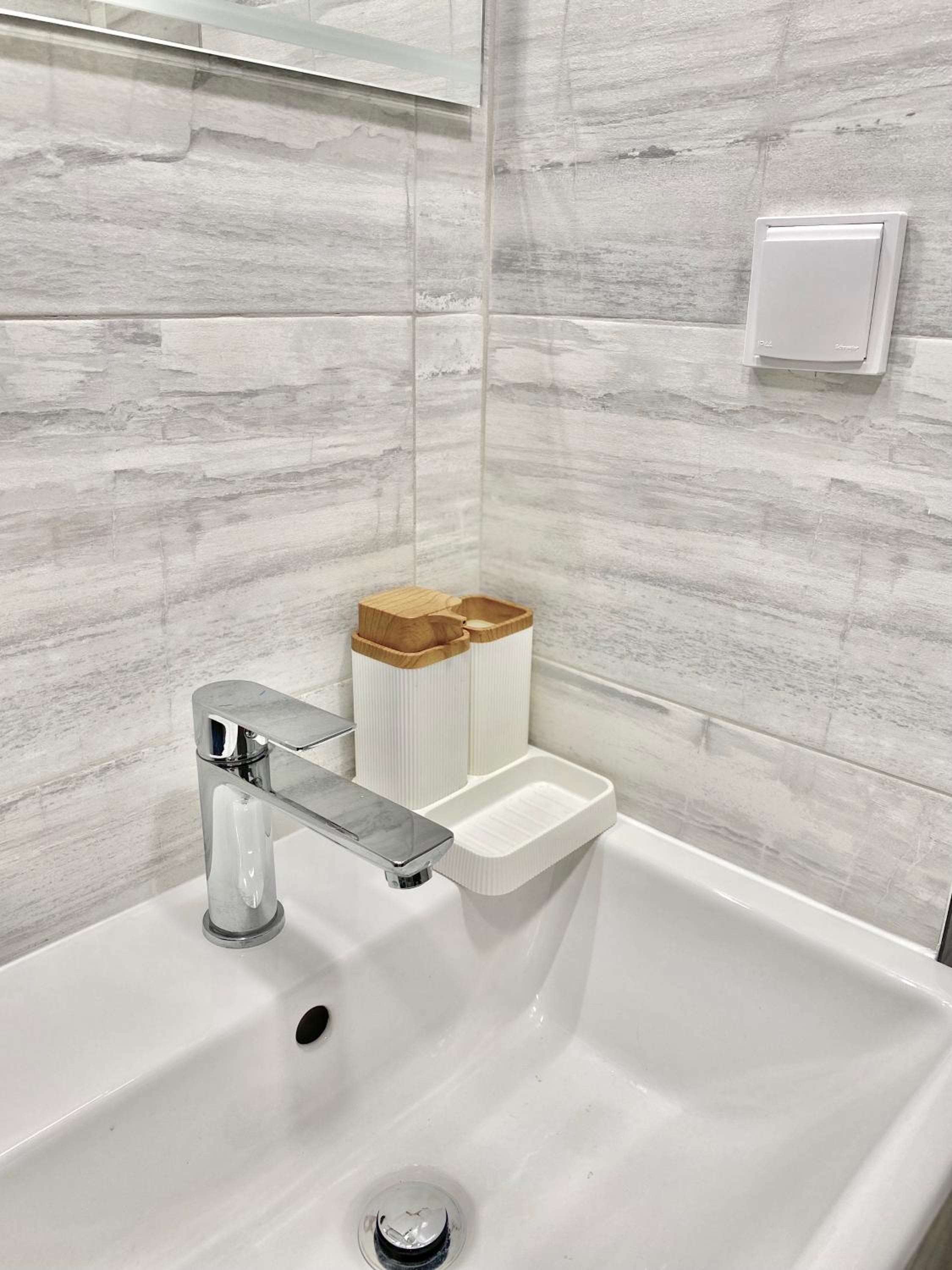 Beautiful & Comfy Apartment for 4 Guest and Free Parking