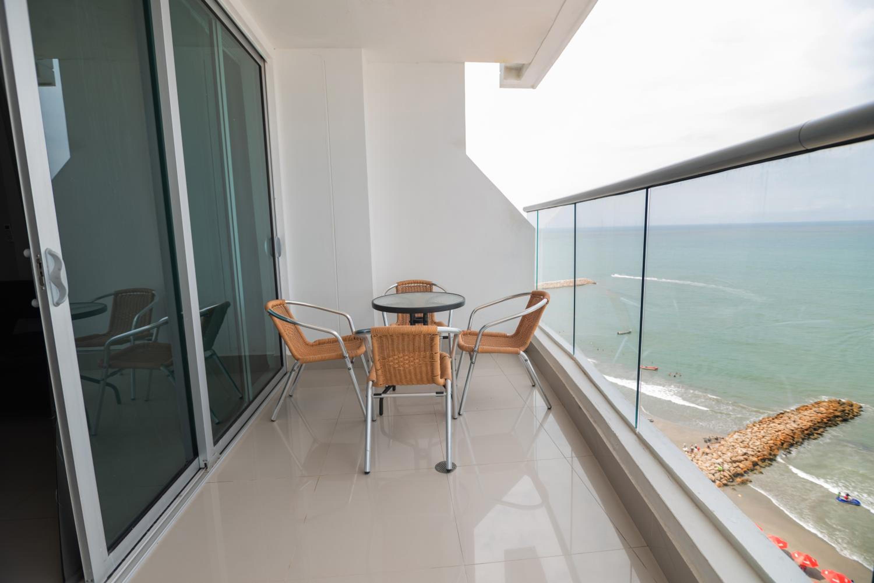 Ocean view Apartment Cartagena Colombia 16 thfloor