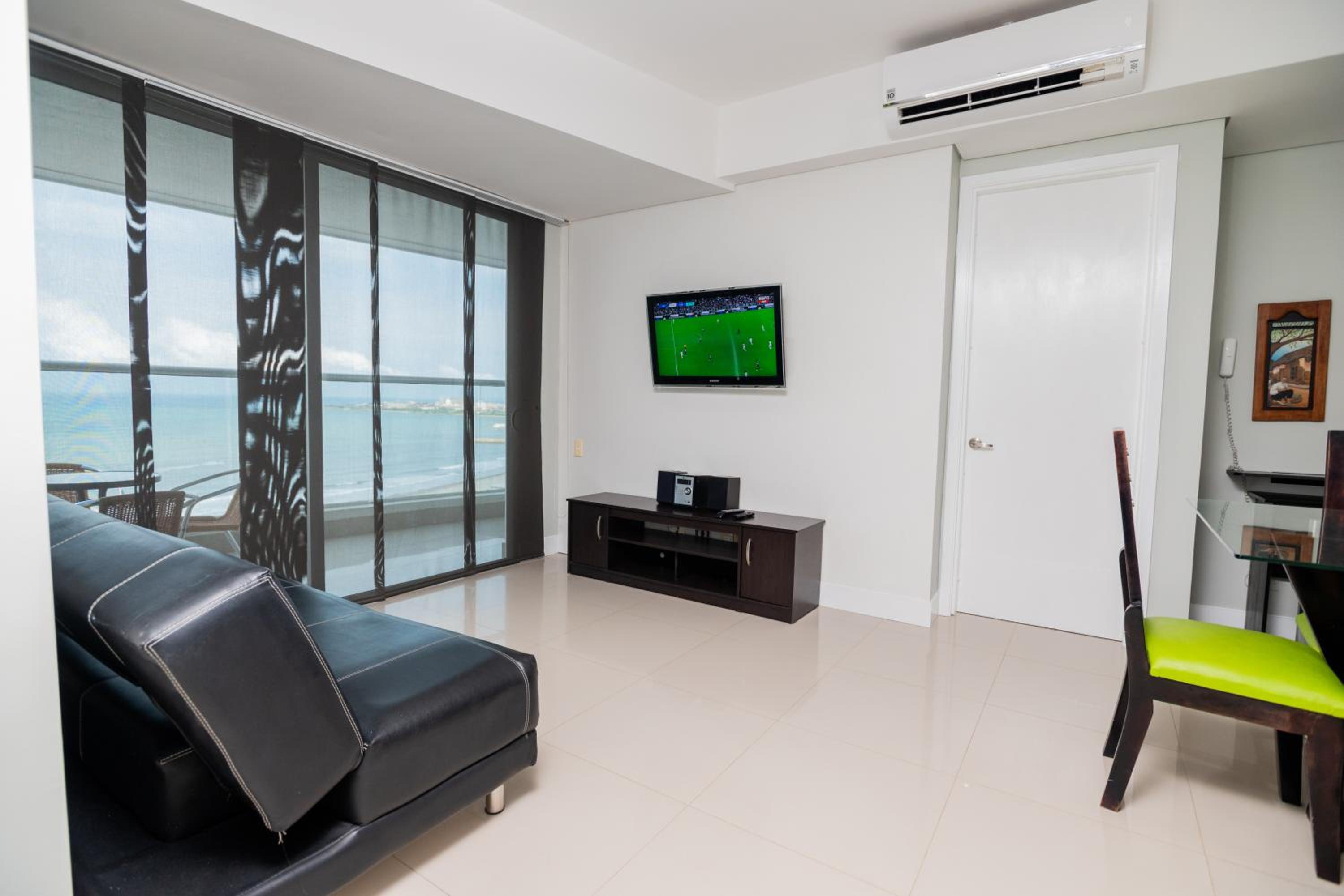 Ocean view Apartment Cartagena Colombia 16 thfloor