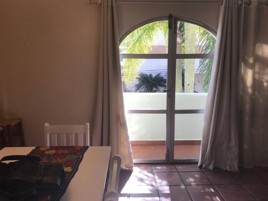 Apartamento muito charmoso na praia da Enseada