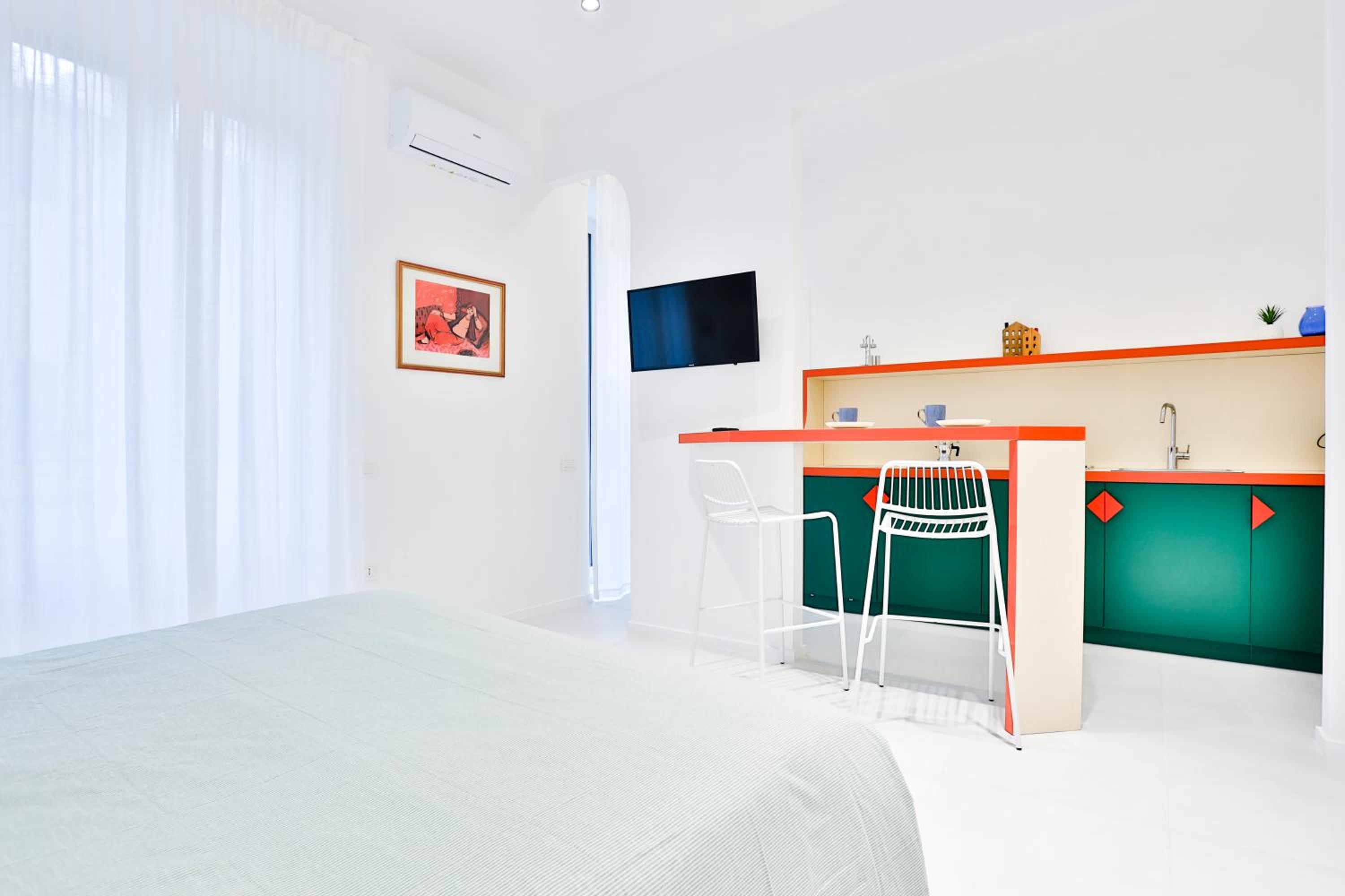 GuestHost - Maya & Giacomina Prime Central Apartments view 3