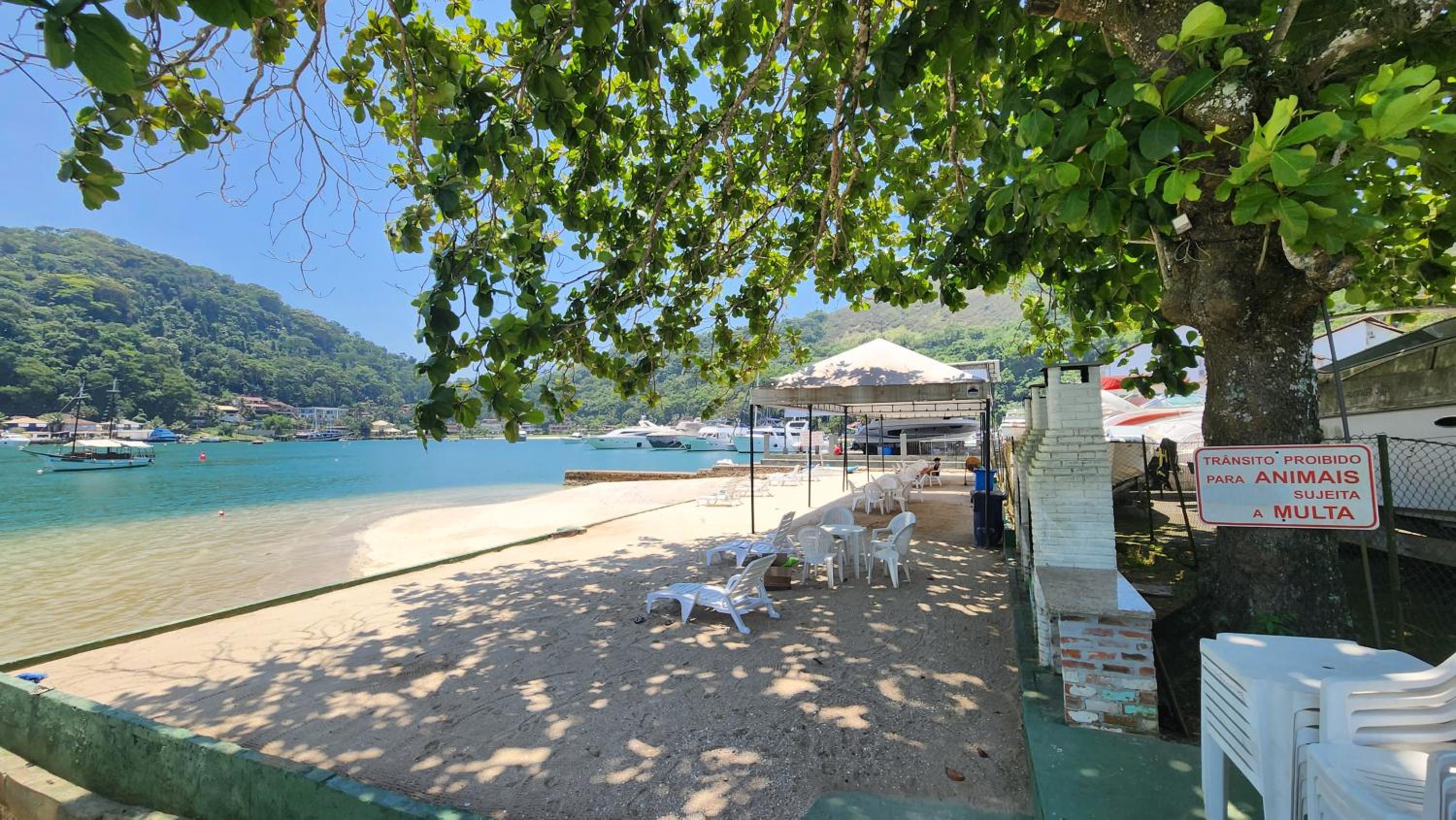 Apartamento Condomínio Aquarius I em Angra