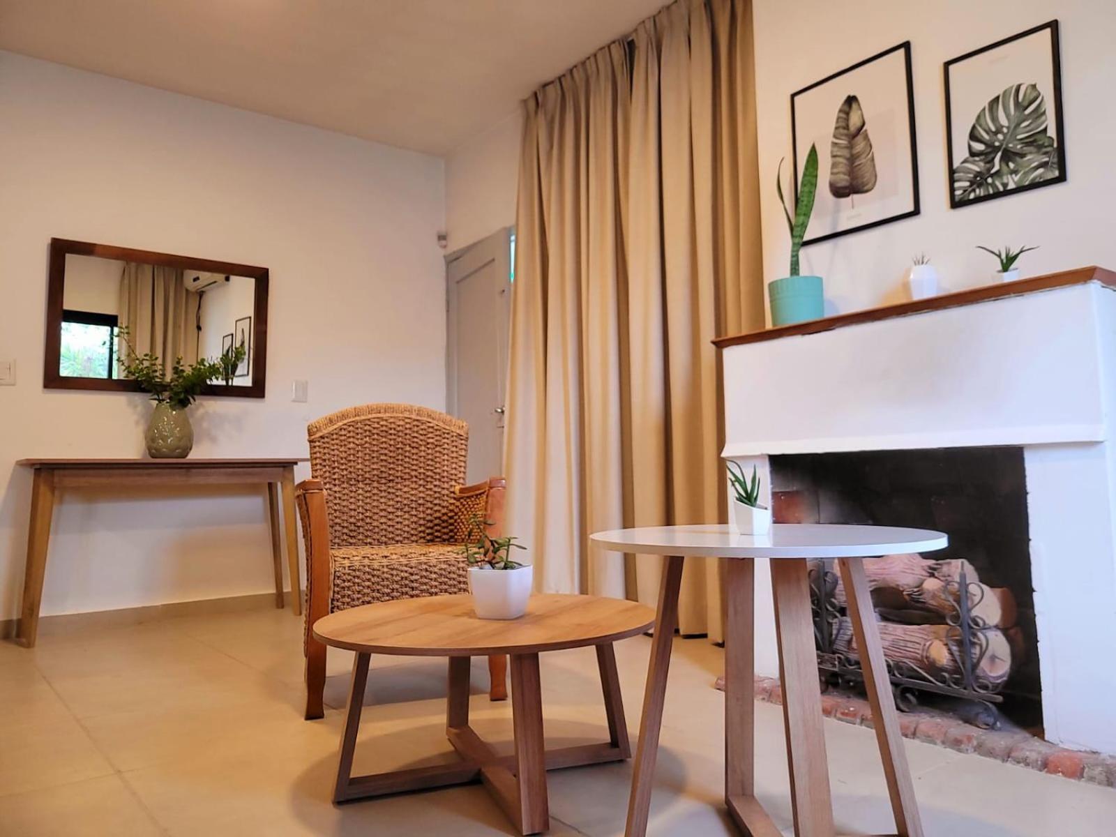 Casa Roque Funes, ubicado en Cerro de las Rosas Córdoba, Ofrece, Asador, Pileta, Cercanias, Estadio Kempes, aeropuerto Ambrosio Taravella, Orfeo Superdomo,