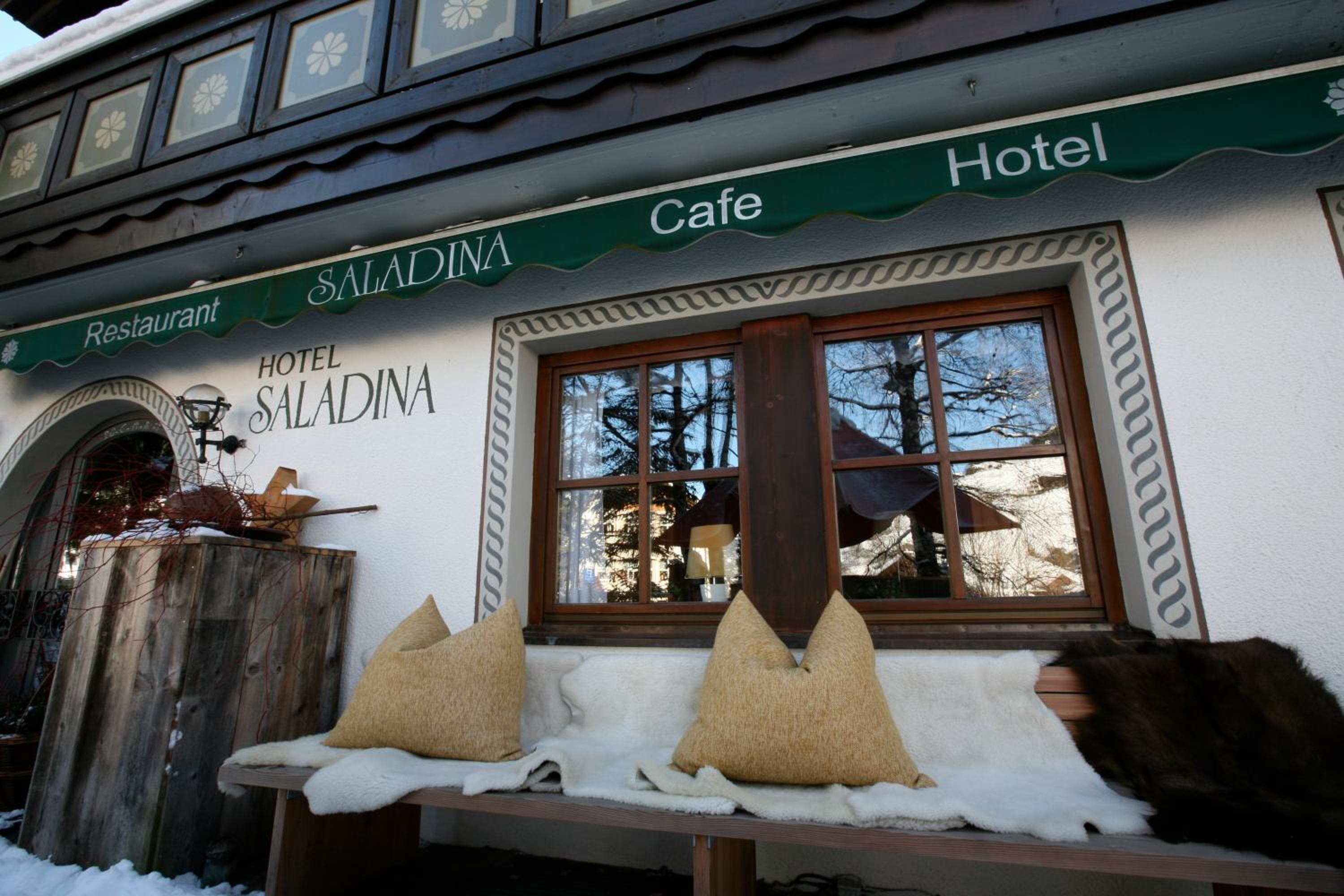 Aparthotel Saladina
