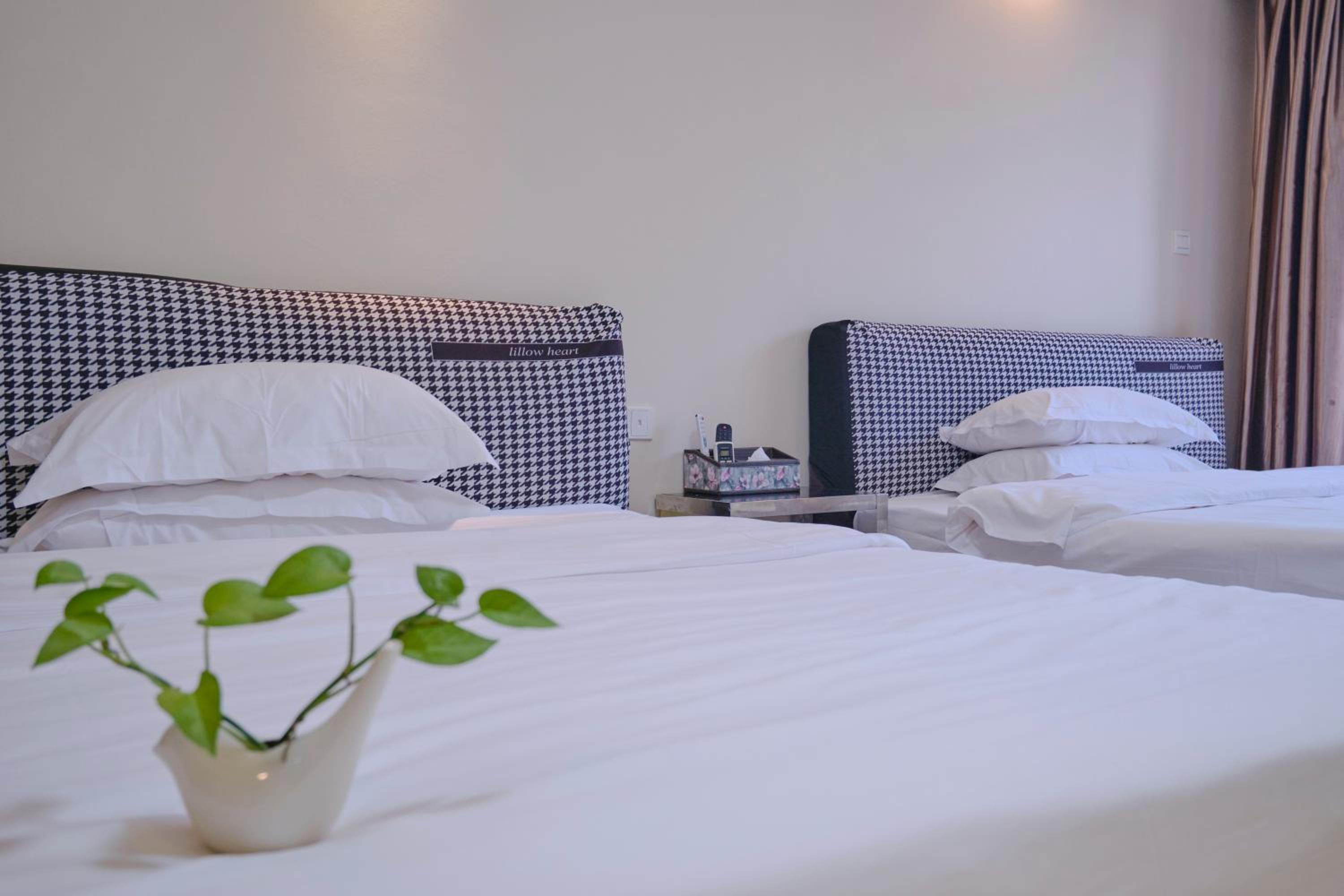 Guangzhou Uhome Service Apartment