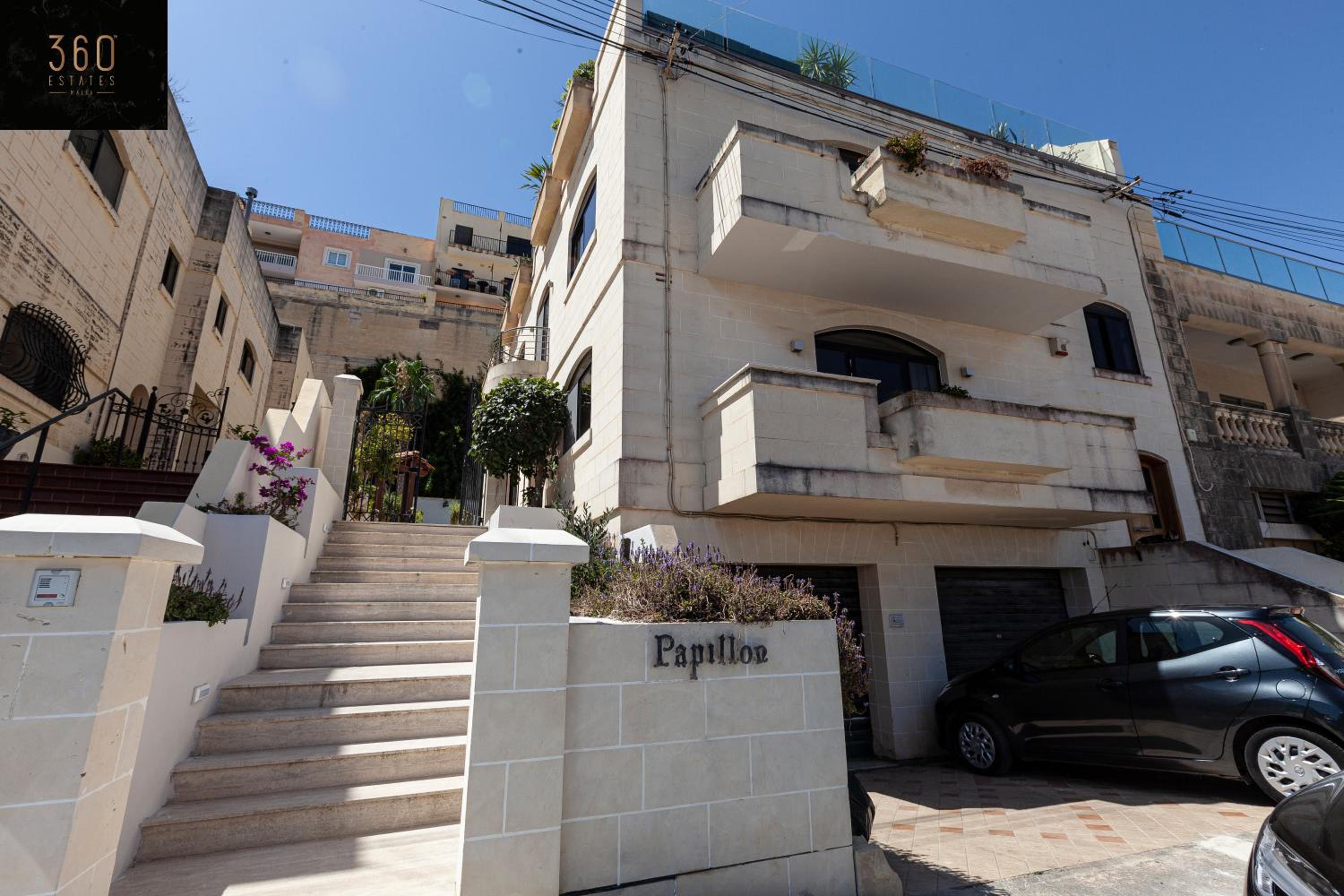 Bungalow villa with SUPER POOL AREA with WIFI & AC by 360 Estates — St Julian's