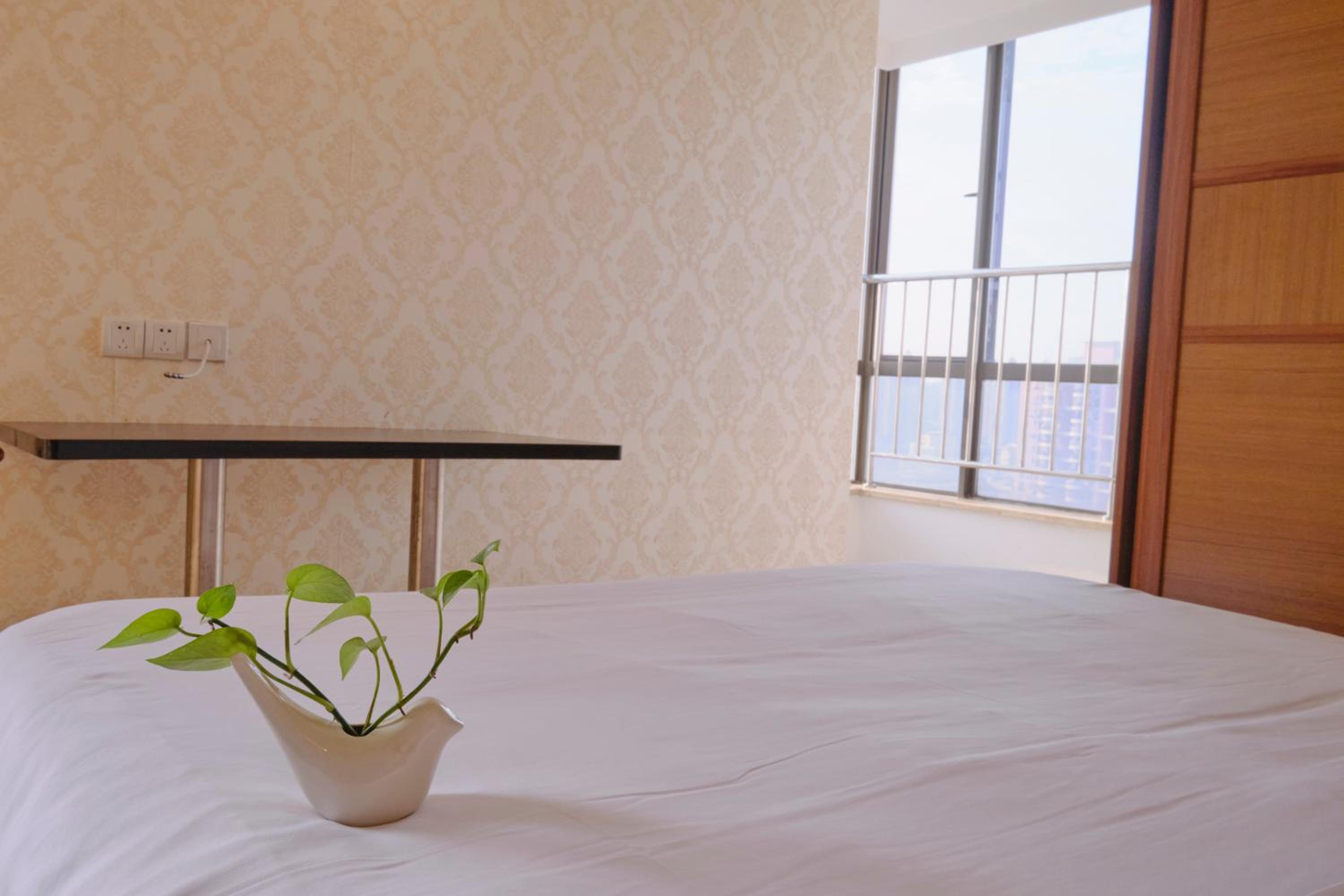 Guangzhou Uhome Service Apartment