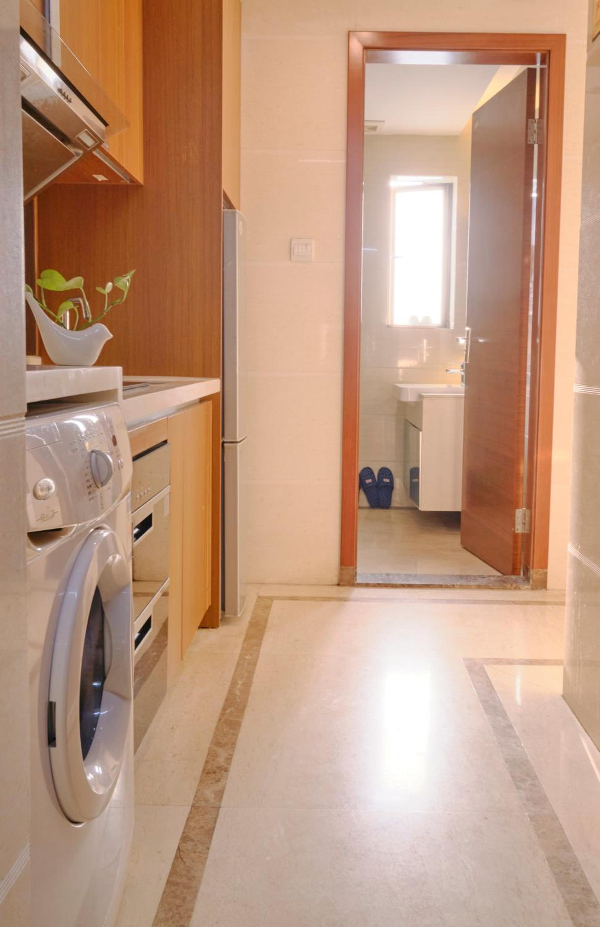 Guangzhou Uhome Service Apartment