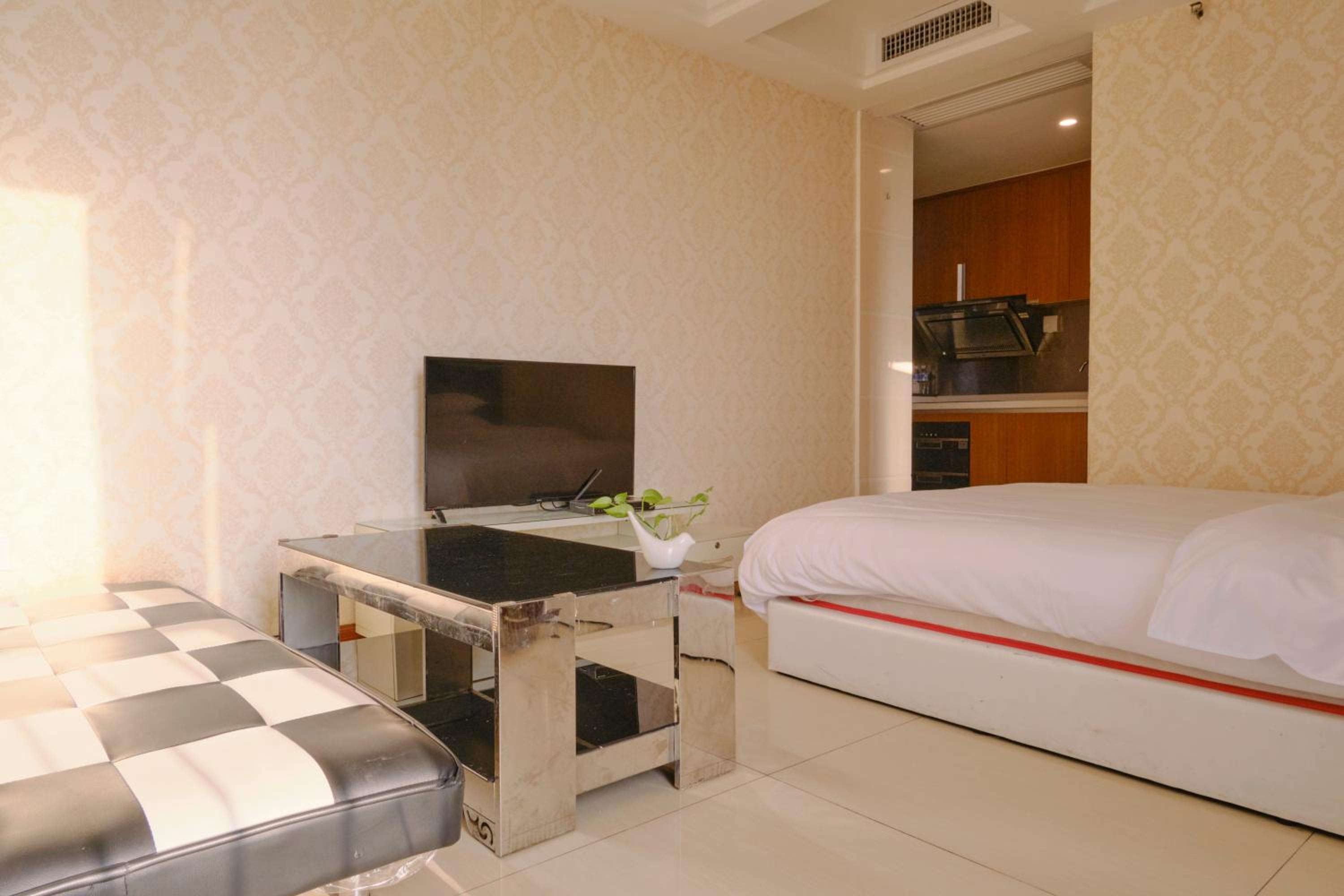 Guangzhou Uhome Service Apartment