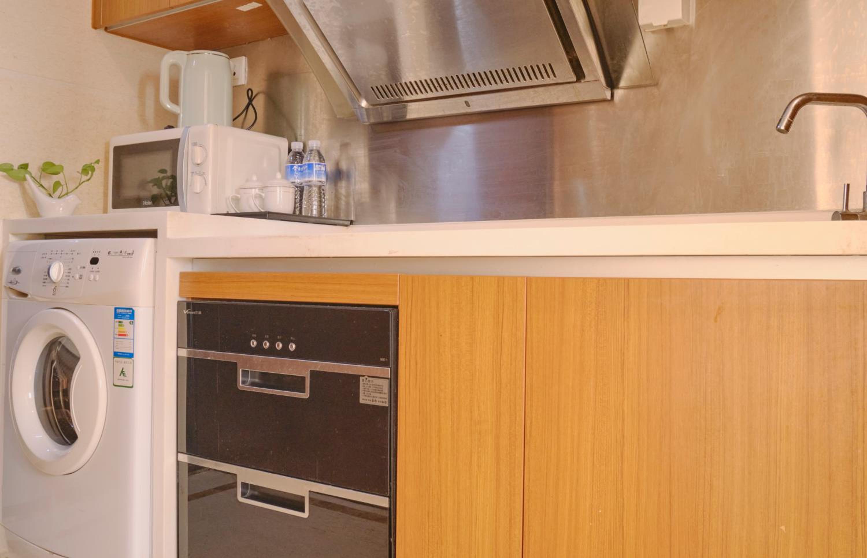 Guangzhou Uhome Service Apartment