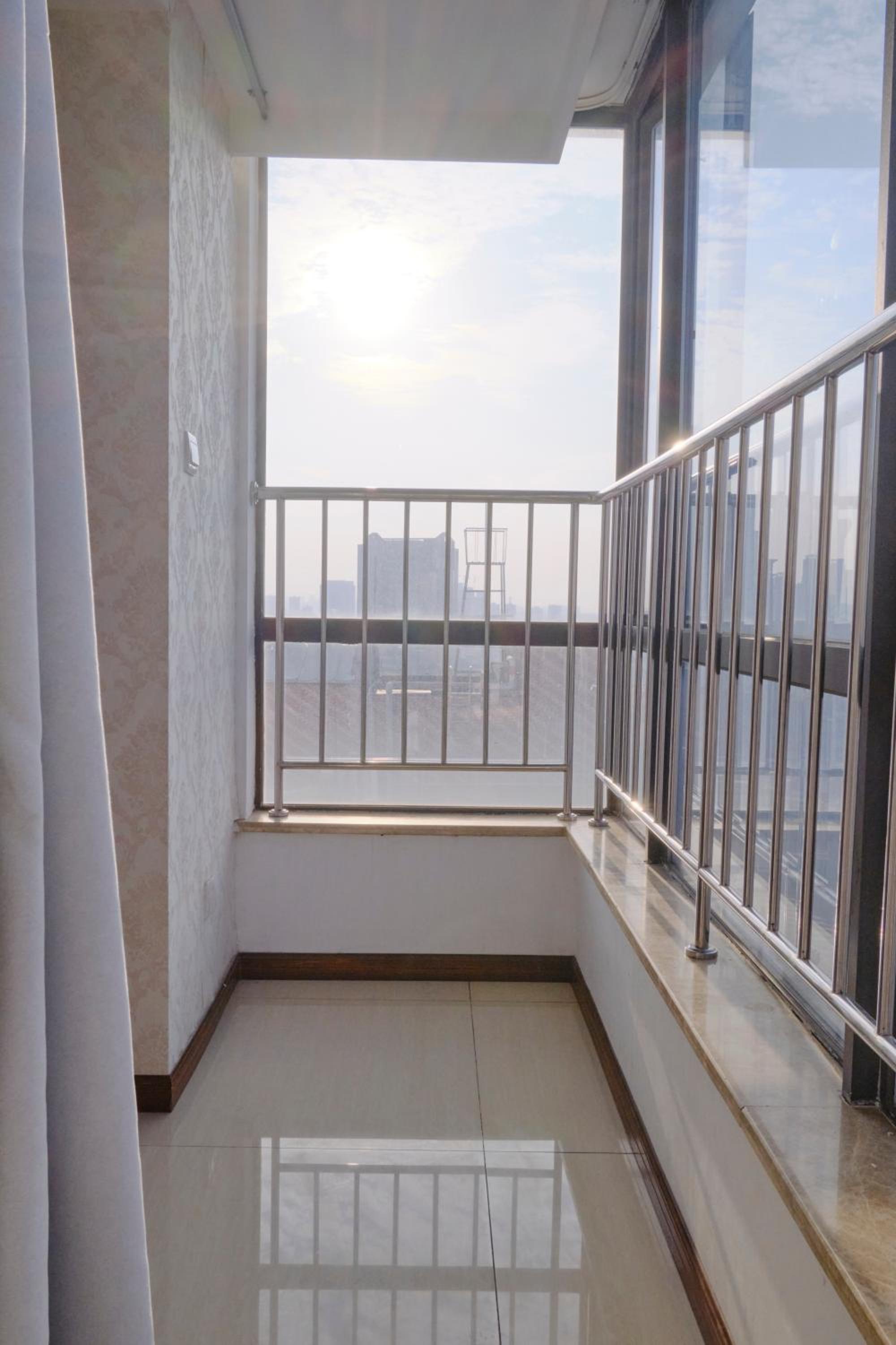 Guangzhou Uhome Service Apartment