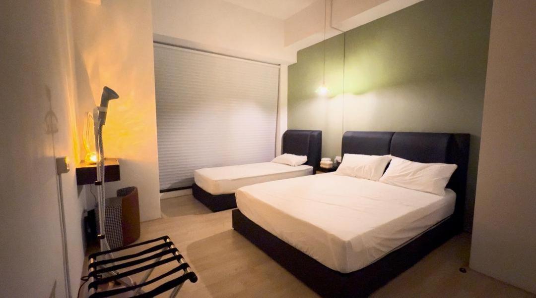 Revo Aurora Pavilion Bukit Jalil 2-5 Pax Stay Free Parking by D'Summer91 20A