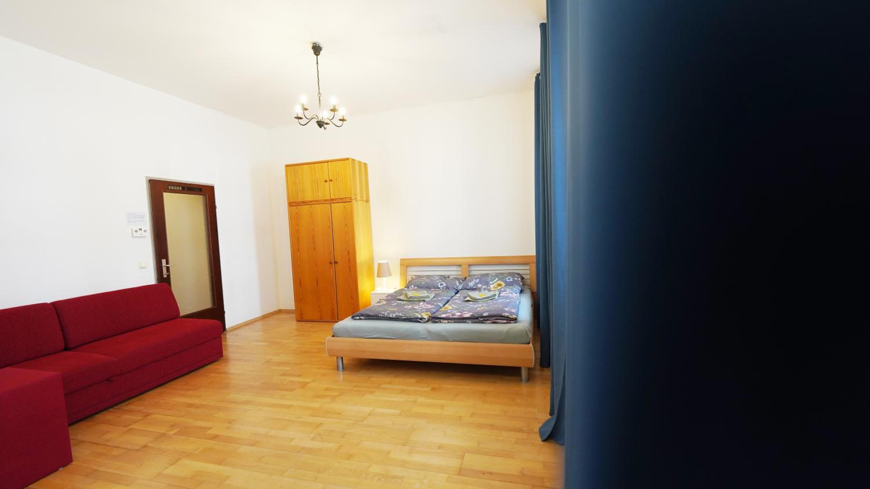 CozyNite Premium Apartment Hernals 1