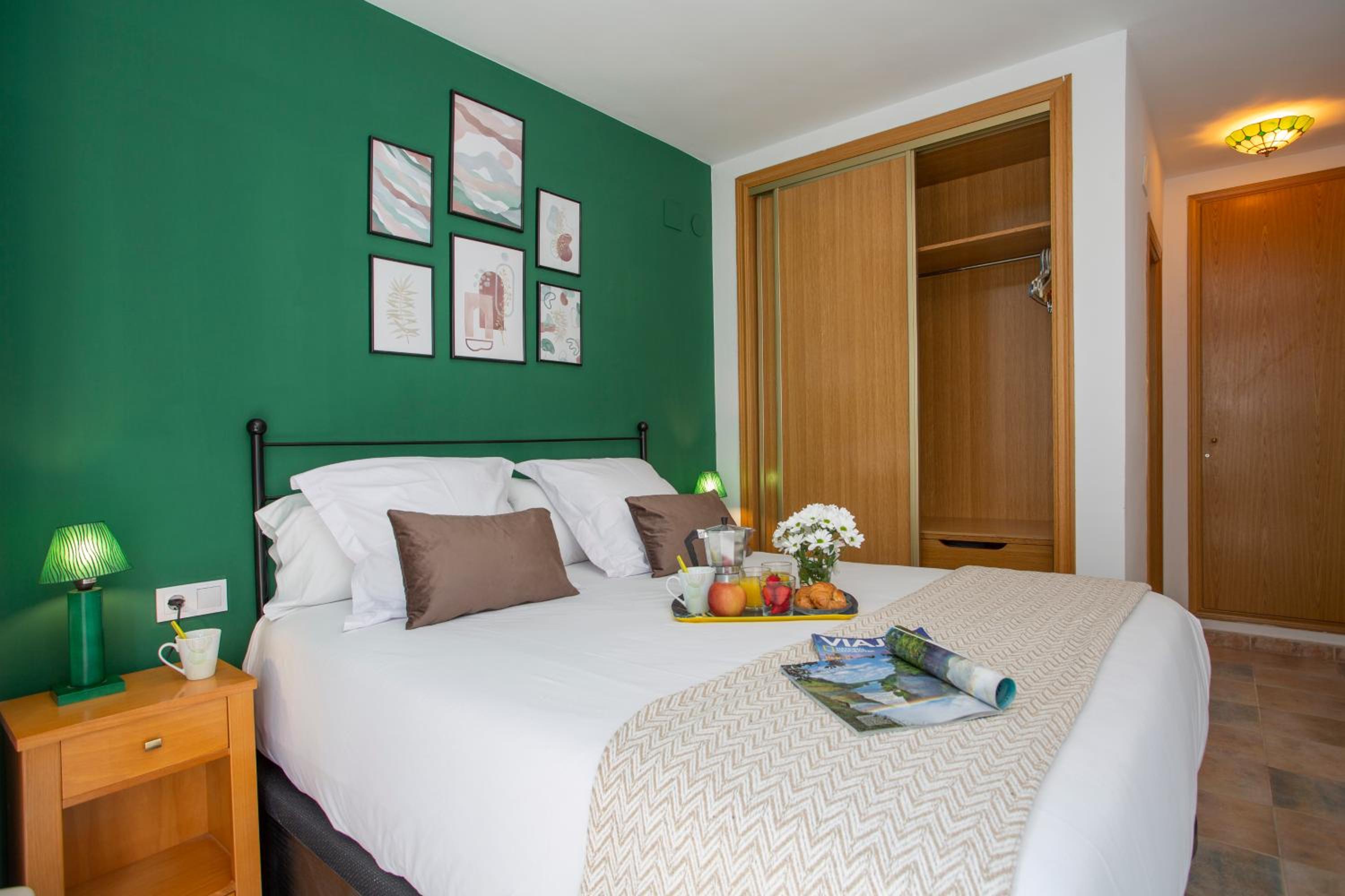 SingularStays Clero