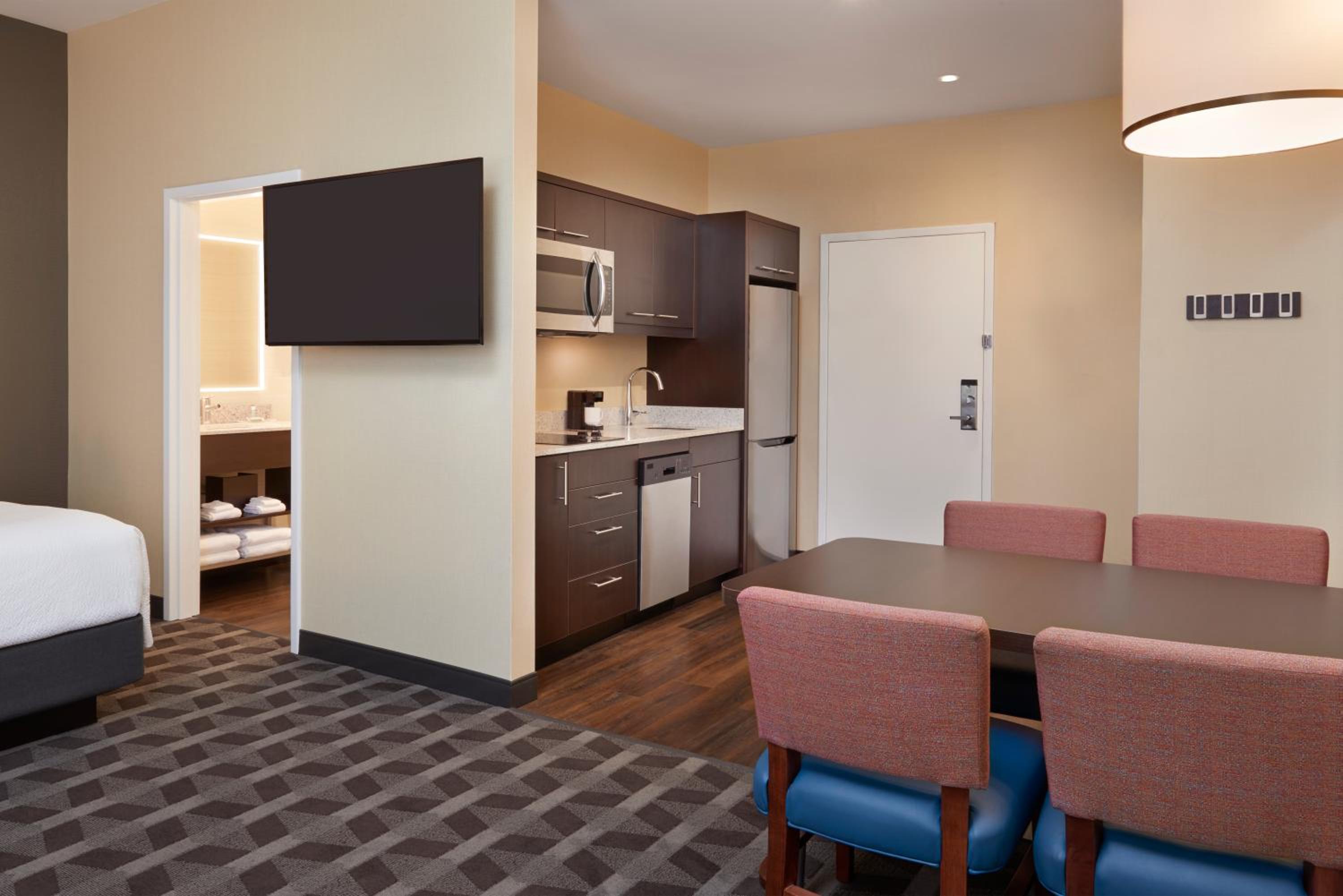 TownePlace Suites by Marriott Toronto Oakville - Property Image 53