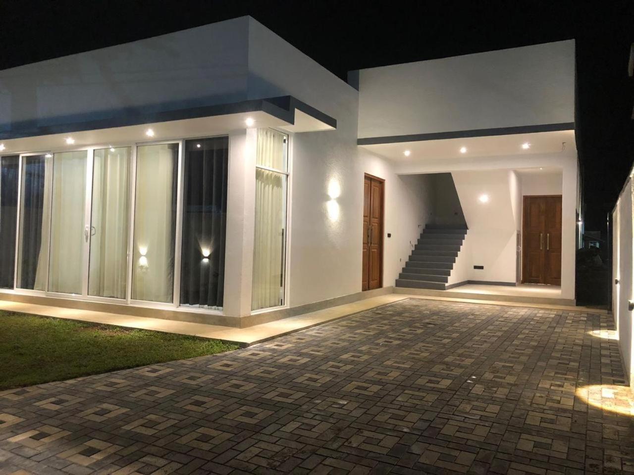 Luvi’s Villa view 4