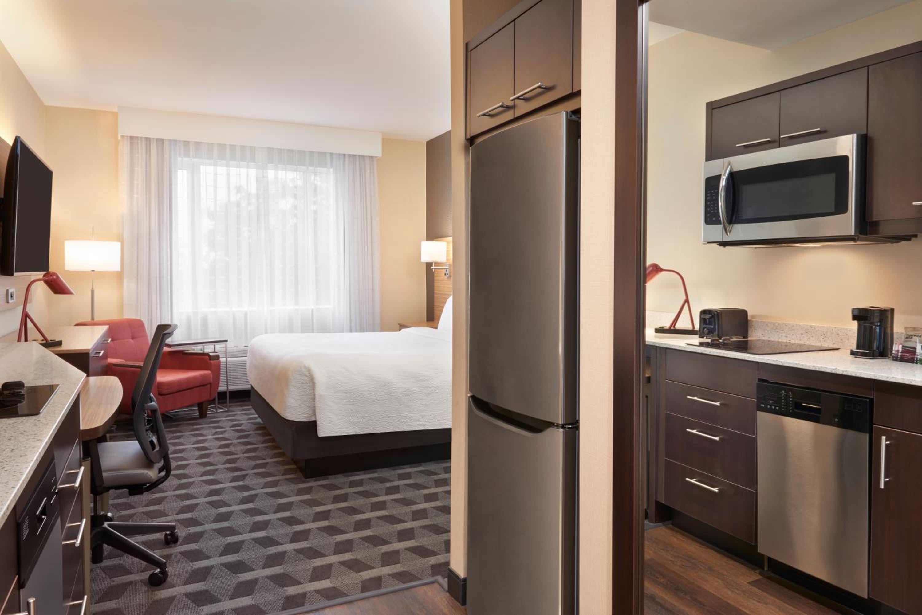 TownePlace Suites by Marriott Toronto Oakville - Property Image 15