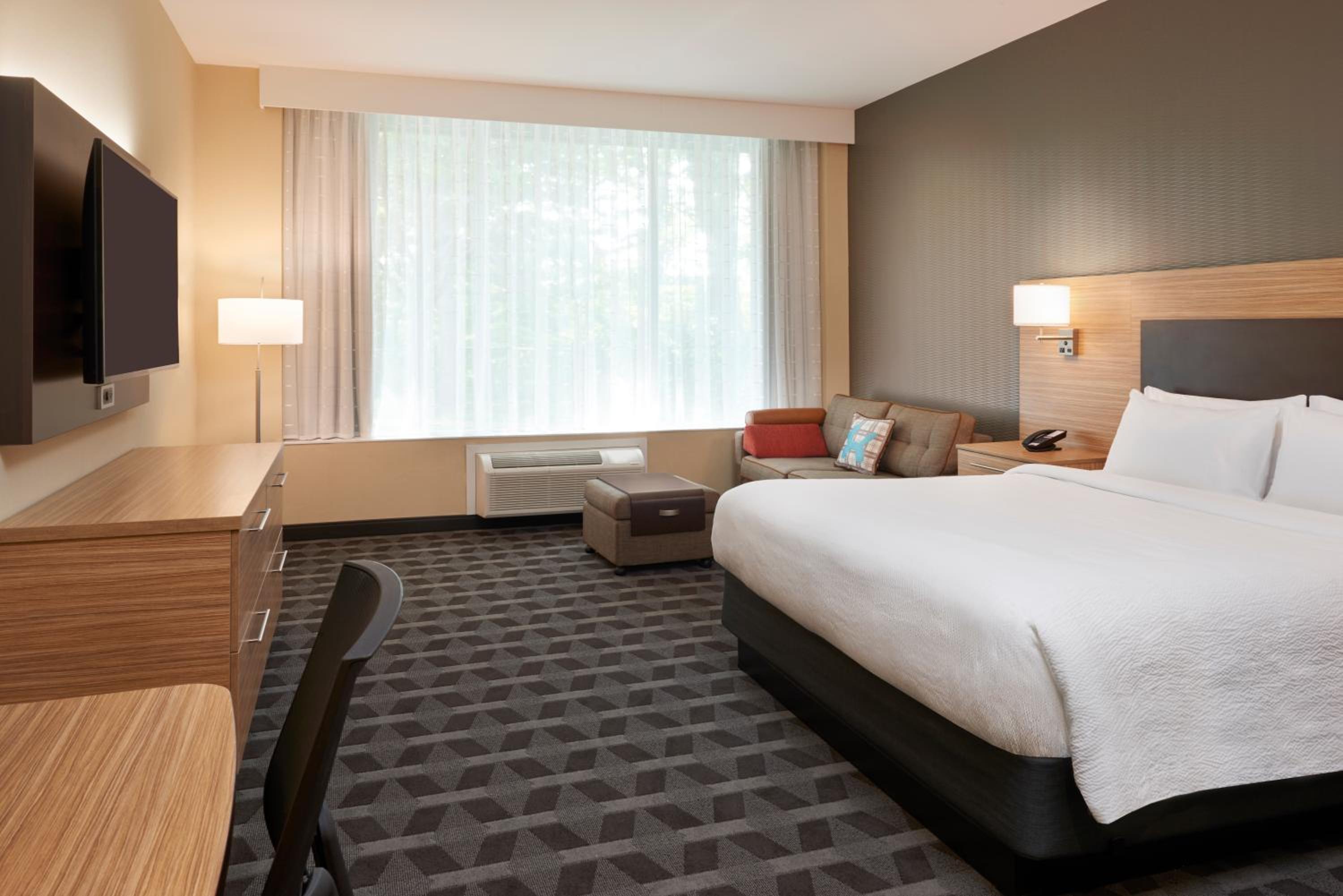 TownePlace Suites by Marriott Toronto Oakville - Property Image 16