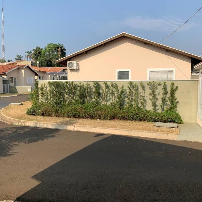 Casa em condomínio 15 min do Thermas em São Pedro