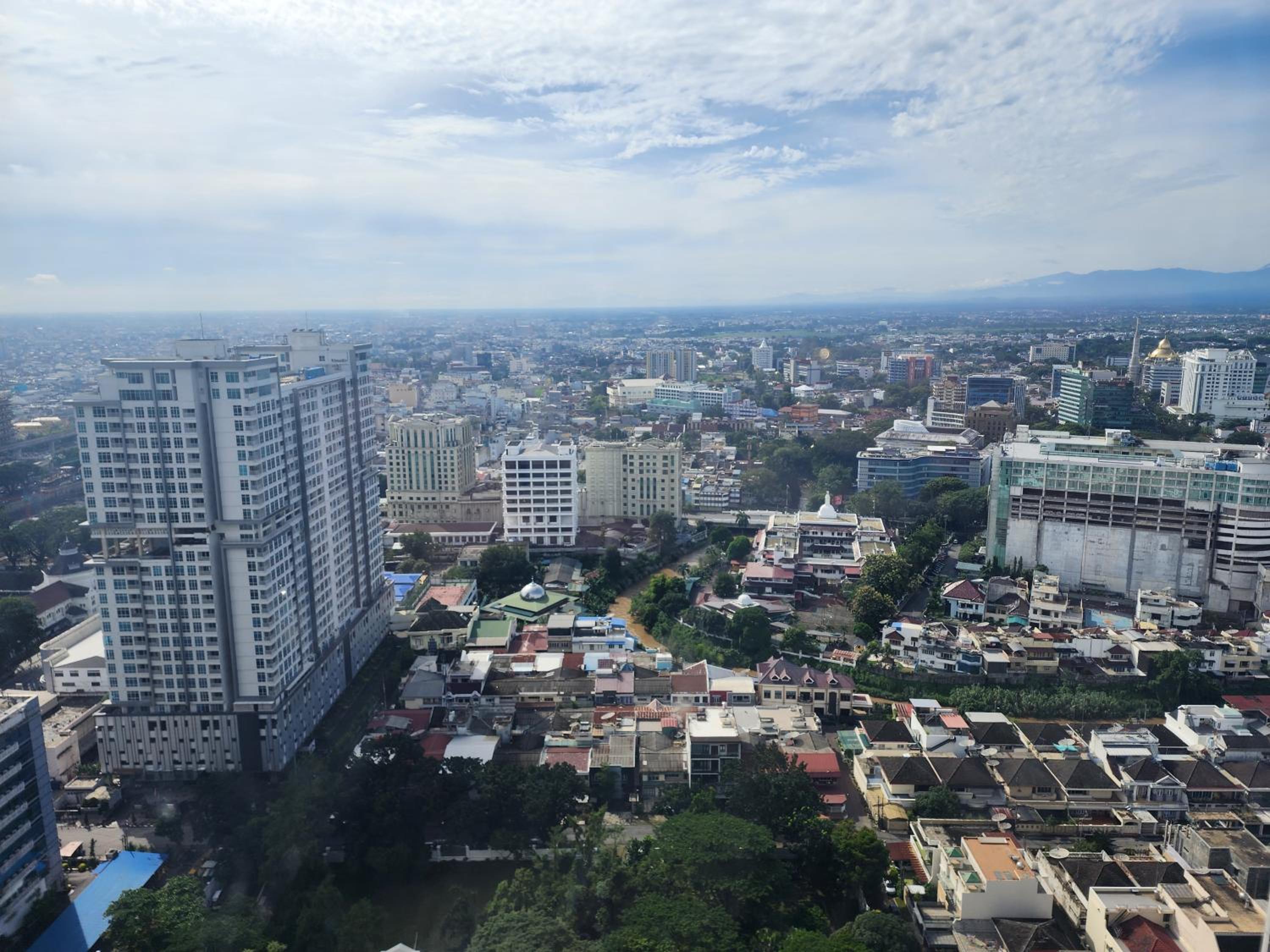 1Br 2-4 pax Podomoro overlooking Medan city view 4