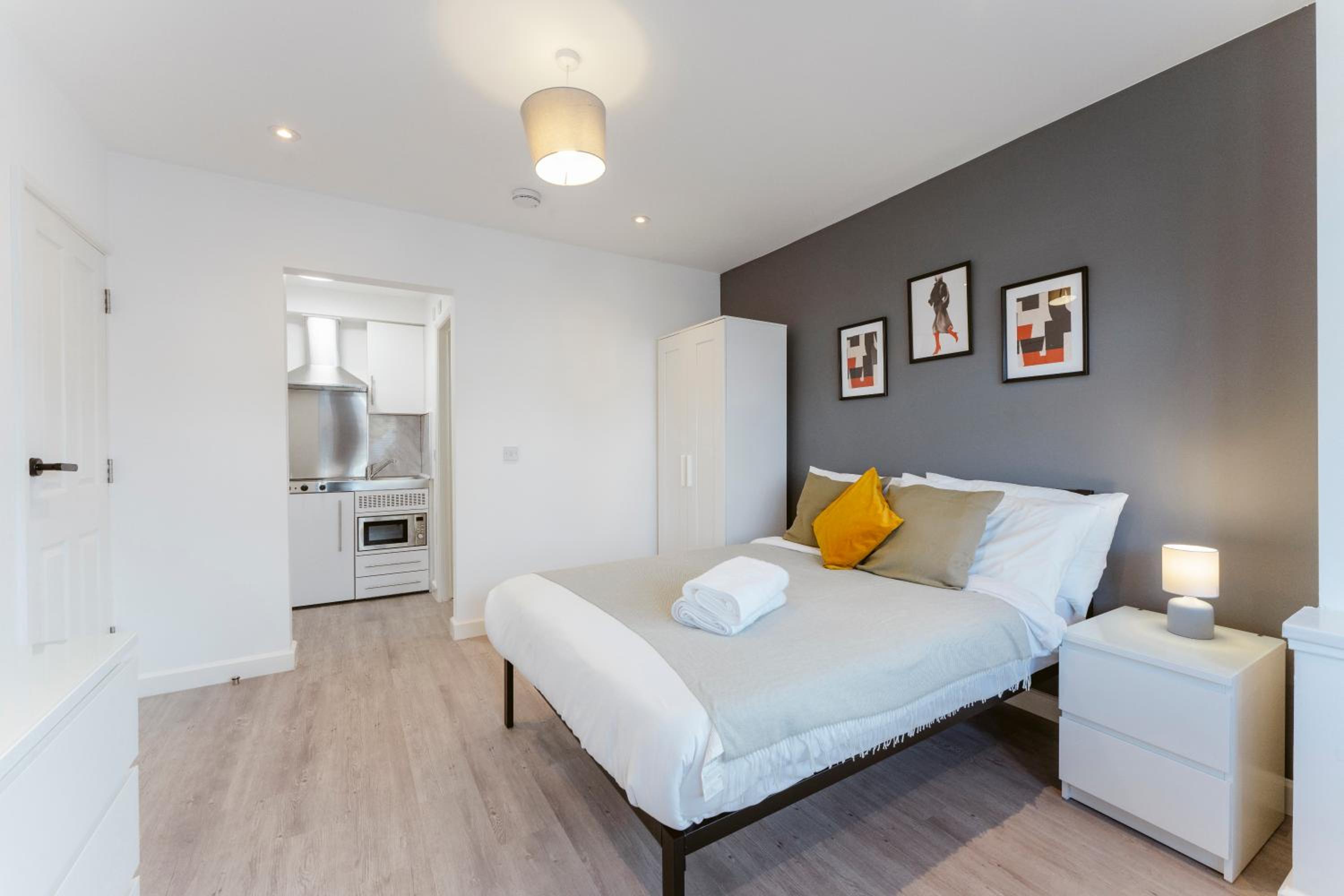 Perivale Studio Apartments