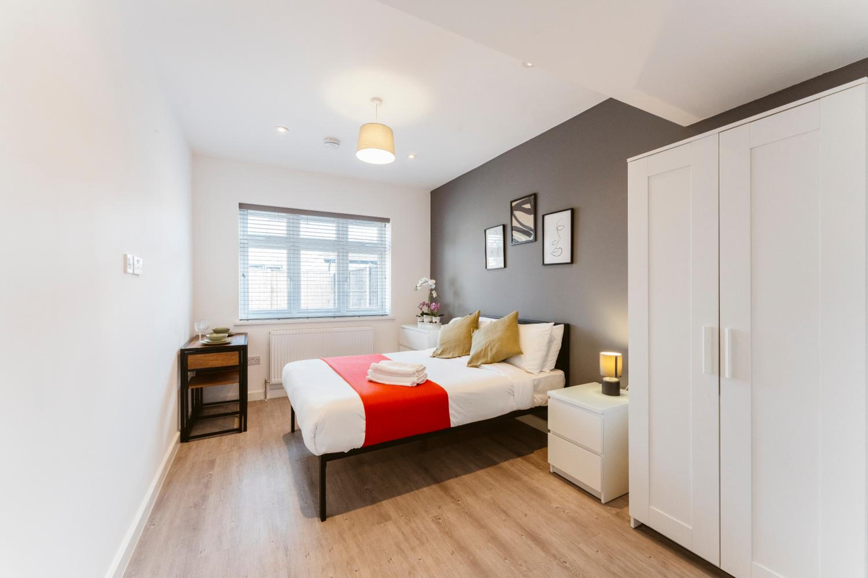 Perivale Studio Apartments