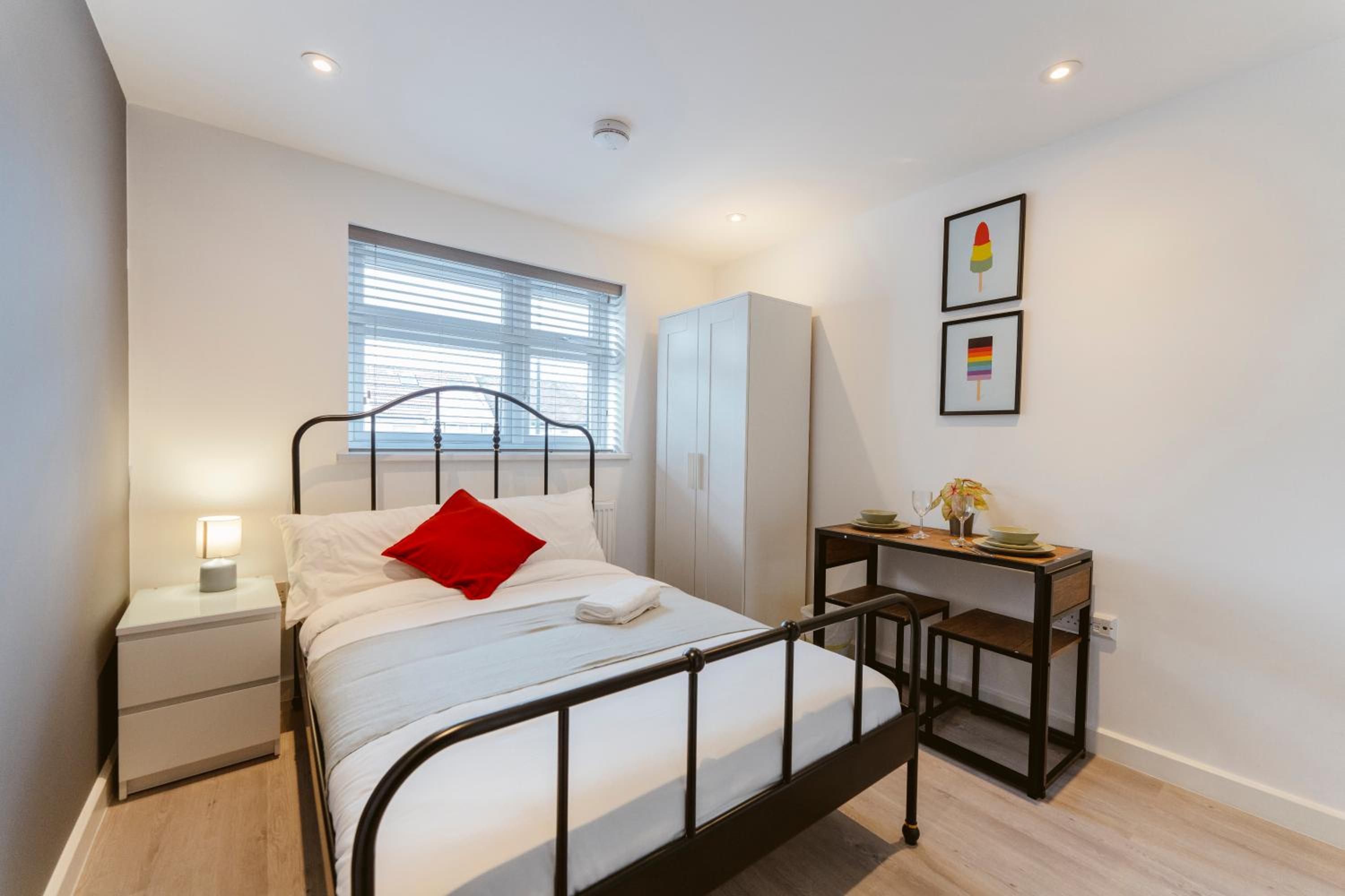 Perivale Studio Apartments