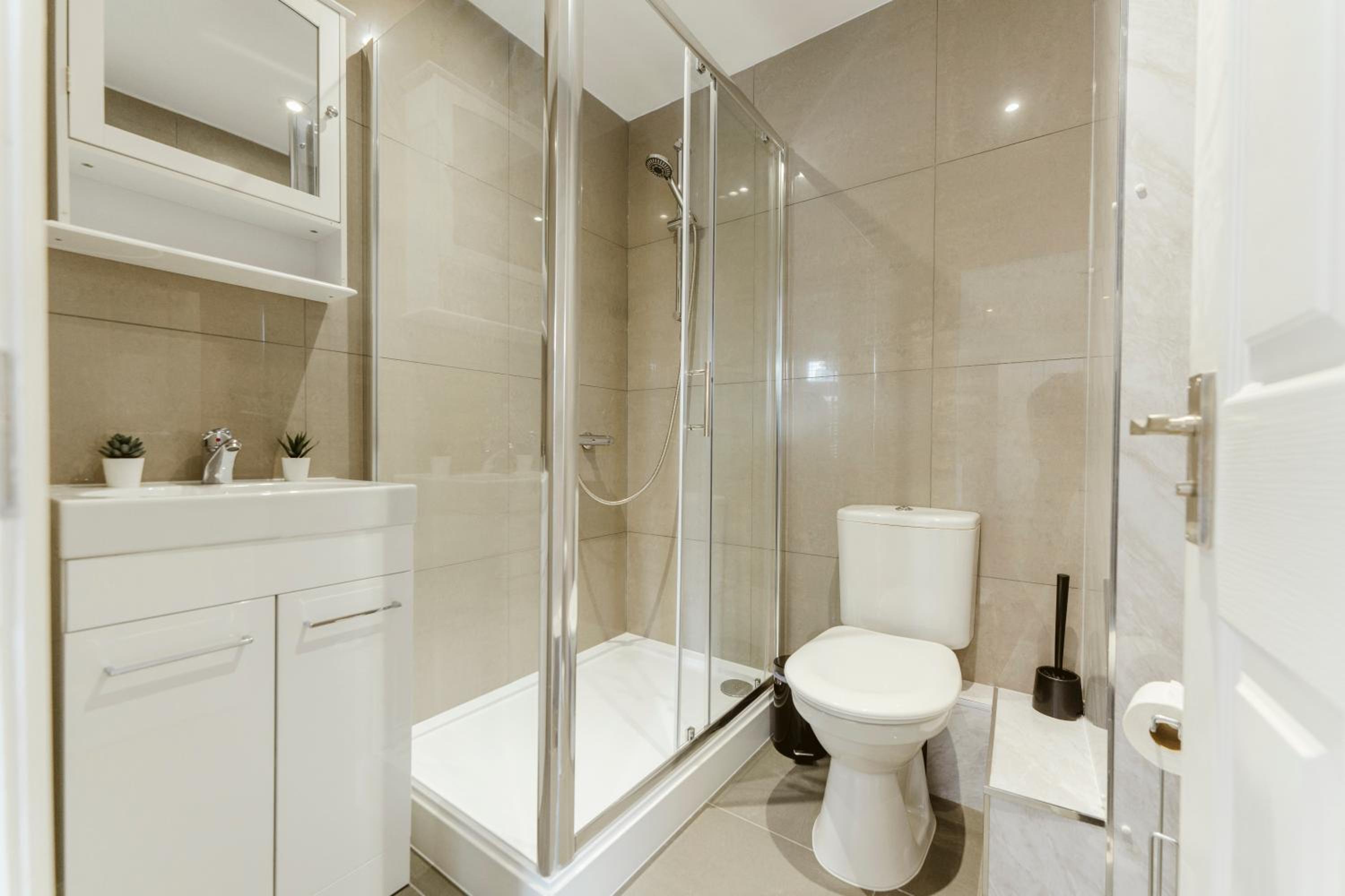 Perivale Studio Apartments