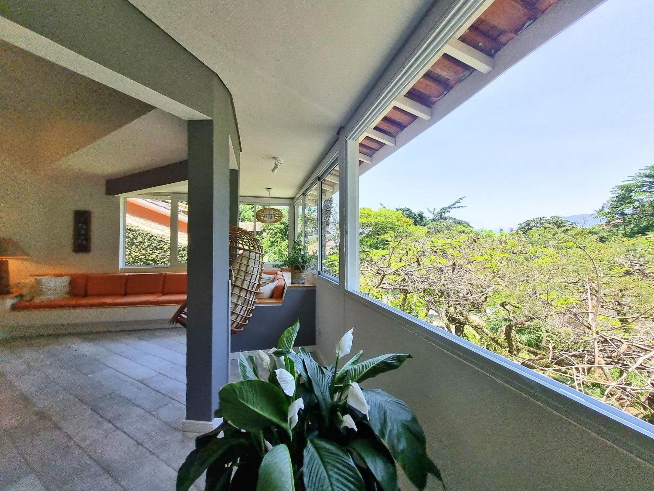 Casas com jacuzzi e churrasqueira a 500 metros da Praia do Perequê na Ilhabela