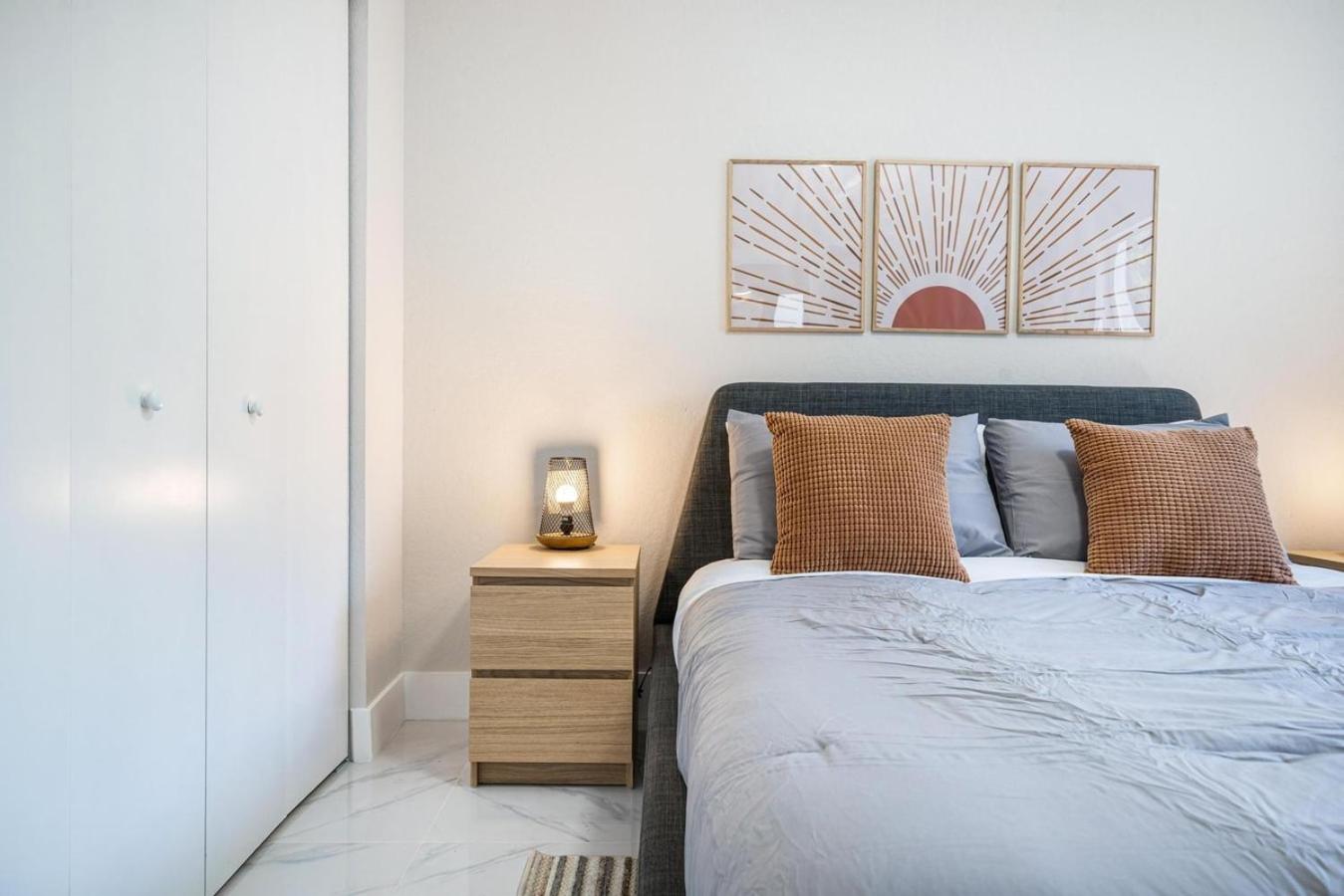 4 Bedroom Holiday Retreat BBQ Marketplace