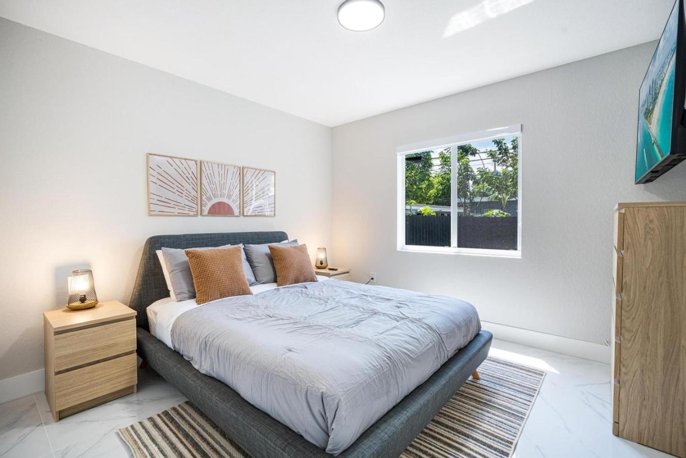 4 Bedroom Holiday Retreat BBQ Marketplace