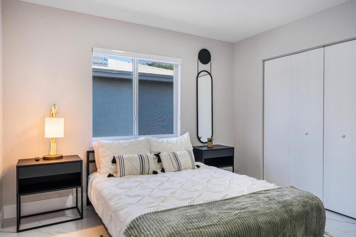 4 Bedroom Holiday Retreat BBQ Marketplace