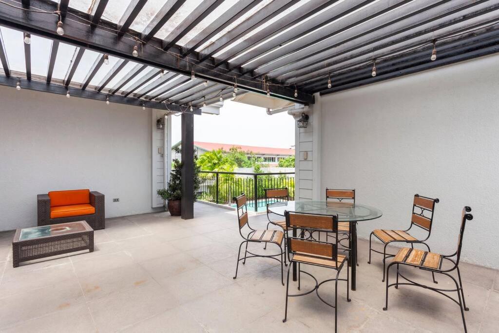 3-Bedroom Villa with Pool, photo 50