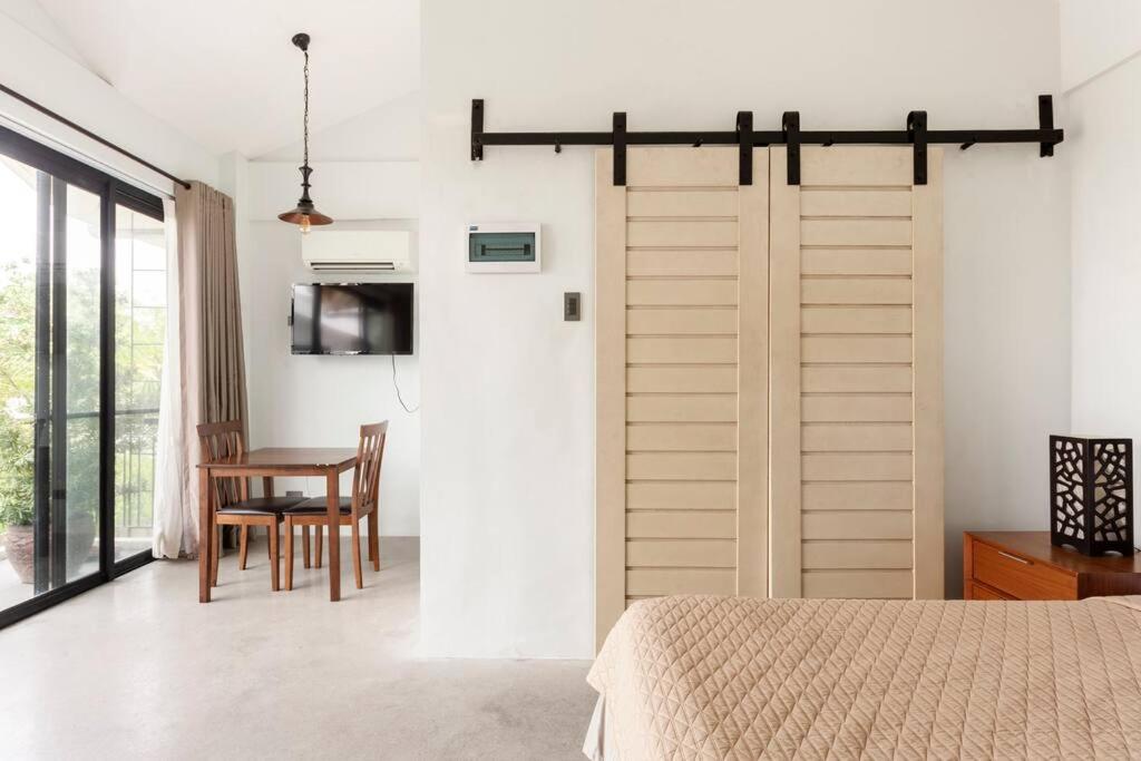 3-Bedroom Villa with Pool