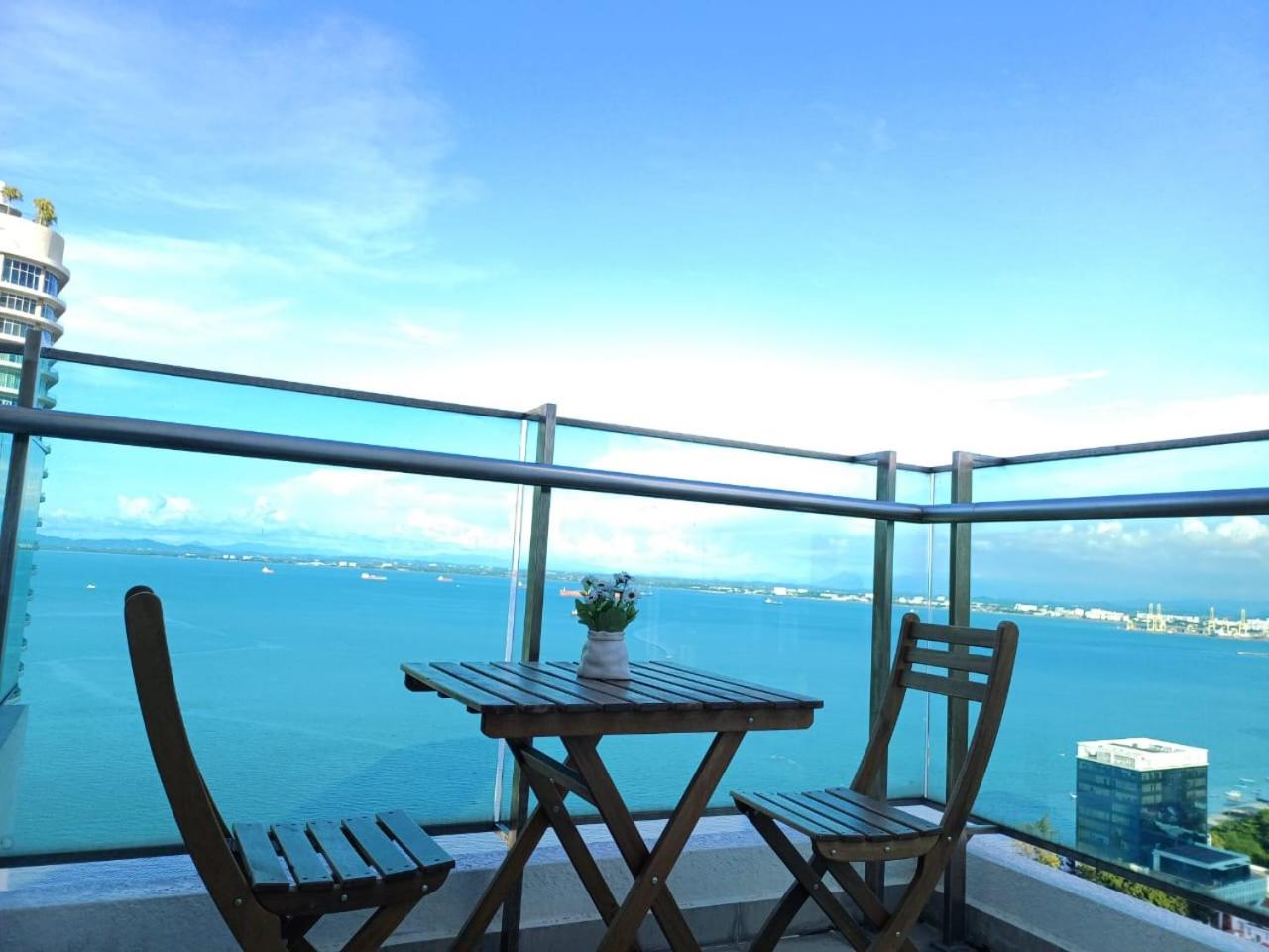 MansionOne Gleneagles Superb Seaview 8pax 2Bedrooms 1Bathroom By AmrayHomes photo 7