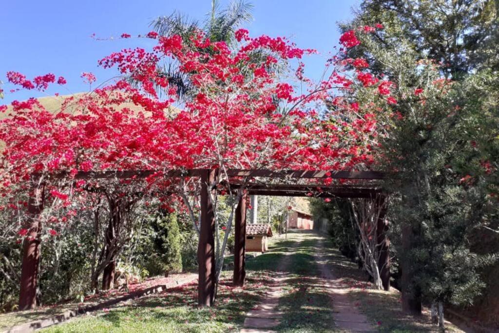 Refúgio paradisíaco em frente a Serra da Bocaina !