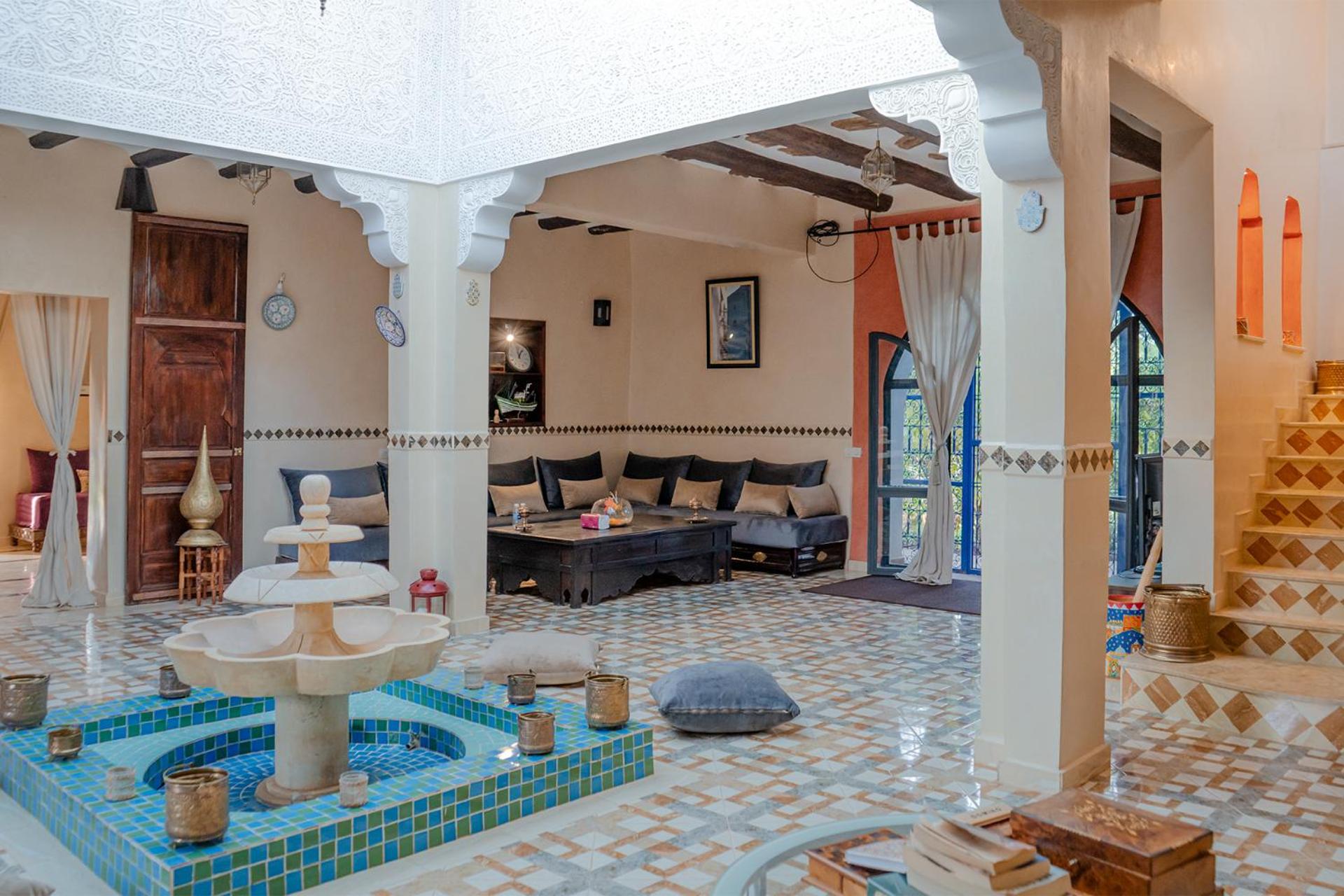 lounge