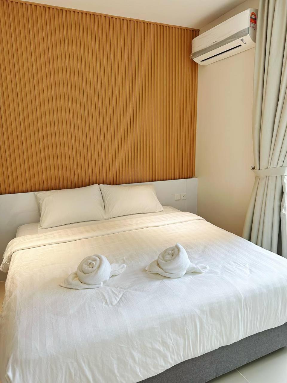 Seaside Pool View Studio Apartment at Kota Kinabalu City Centre photo 6