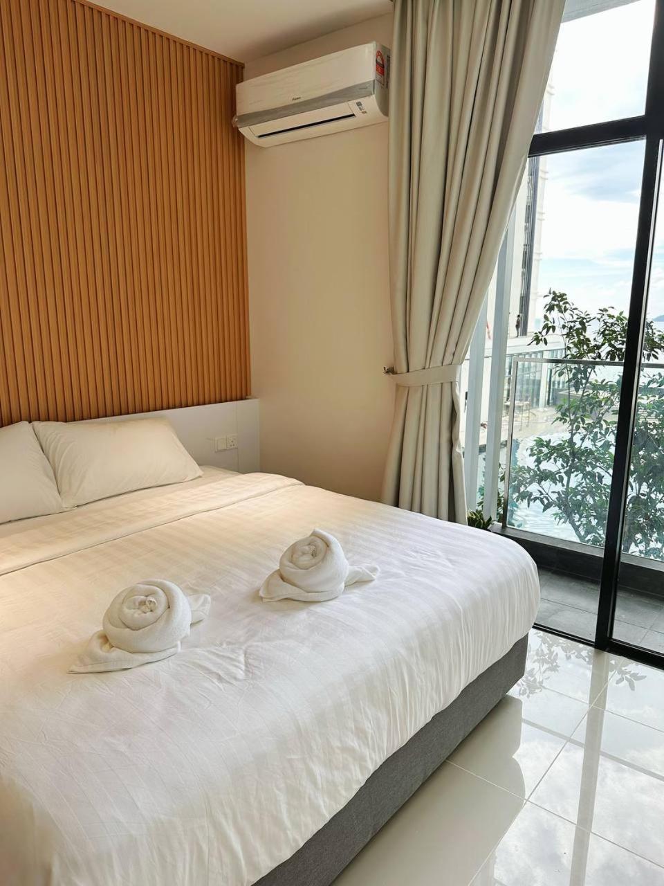 Seaside Pool View Studio Apartment at Kota Kinabalu City Centre photo 7
