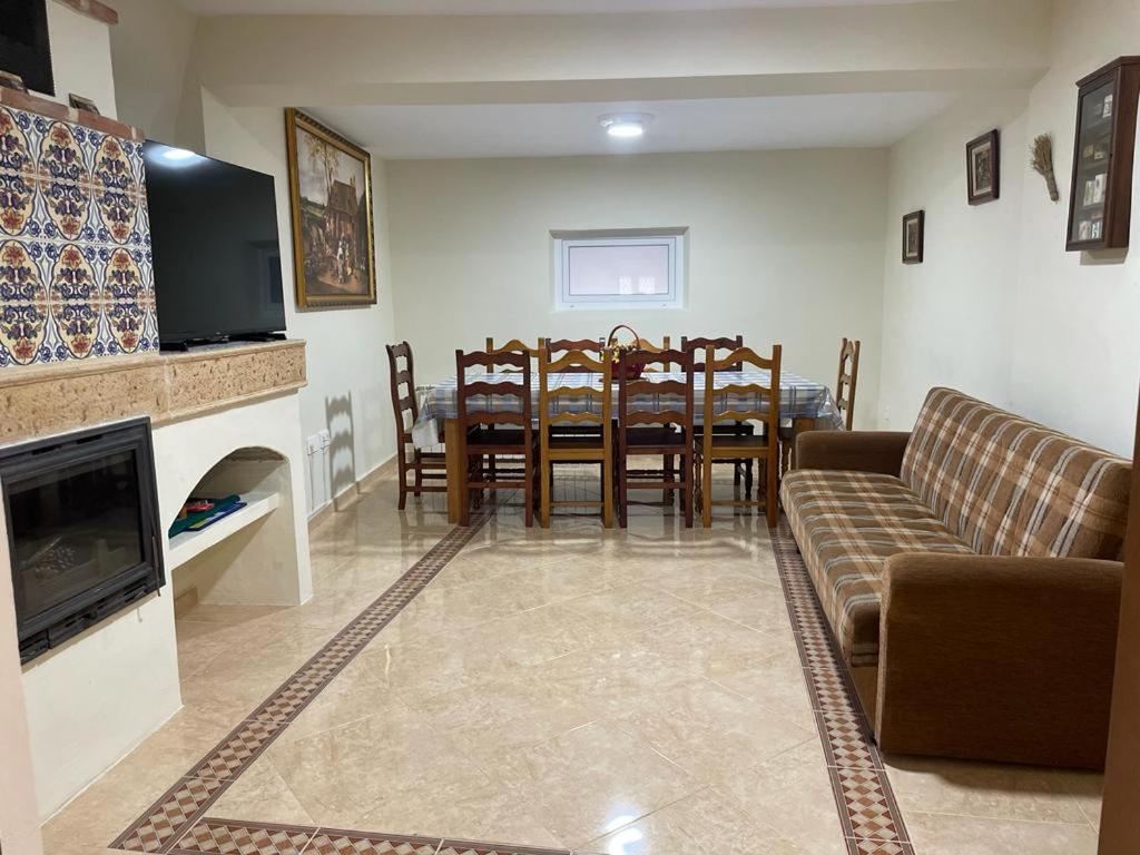 Casa Calderón de Medina lV