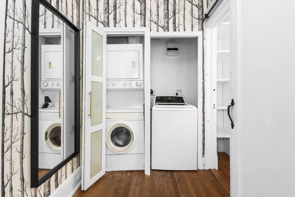 Modern Midtown Getaway - Luxury Chic Unit ✧ view 4