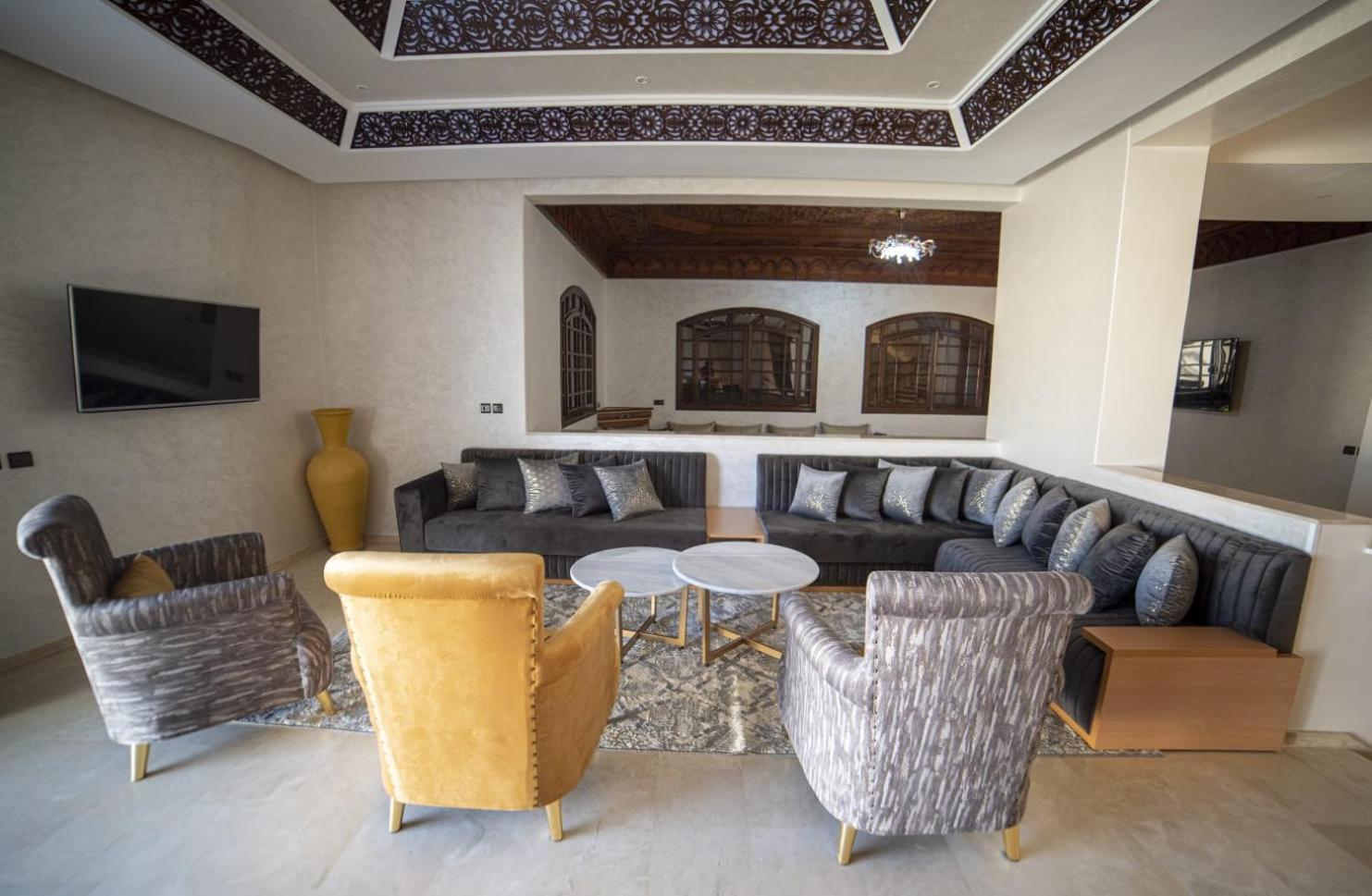 lounge
