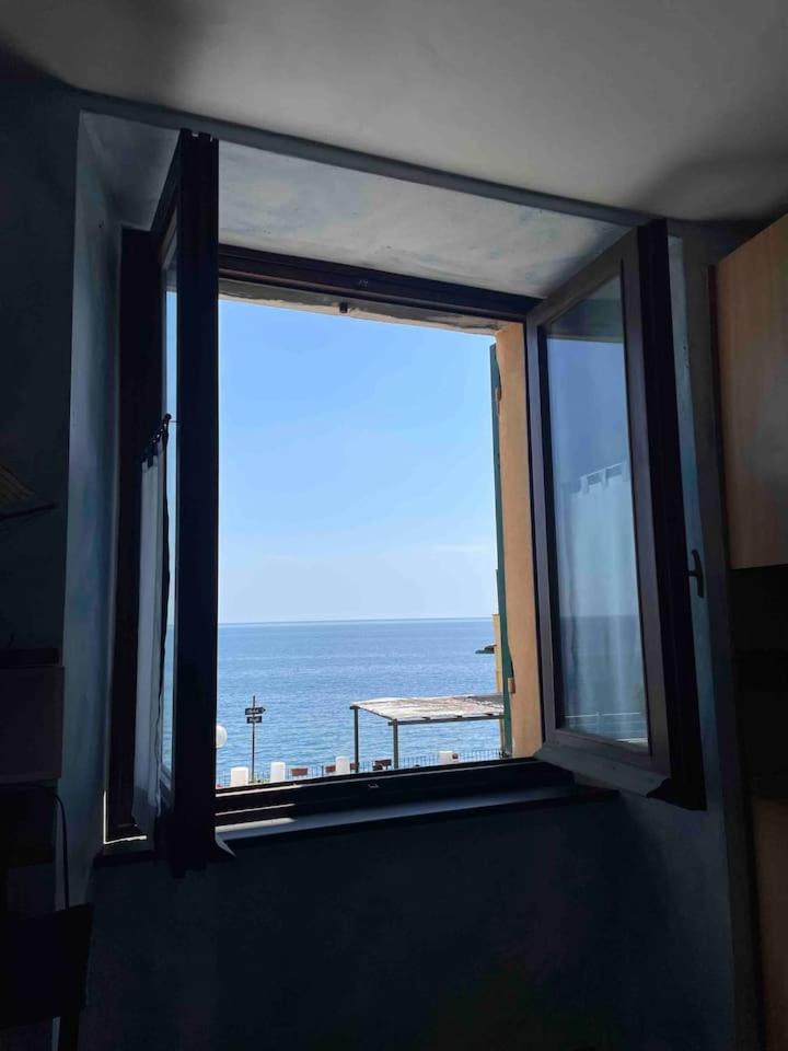 Gioiellino a Genova Nervi vista mare view 3