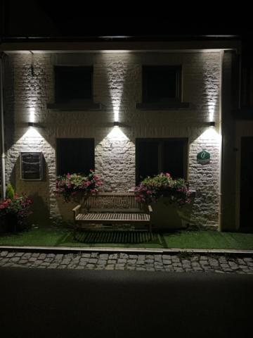 LA PETITE BRIQUE
