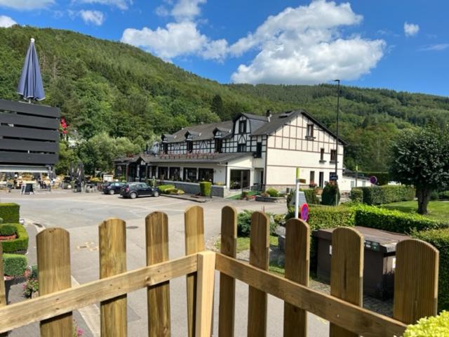 LA PETITE BRIQUE
