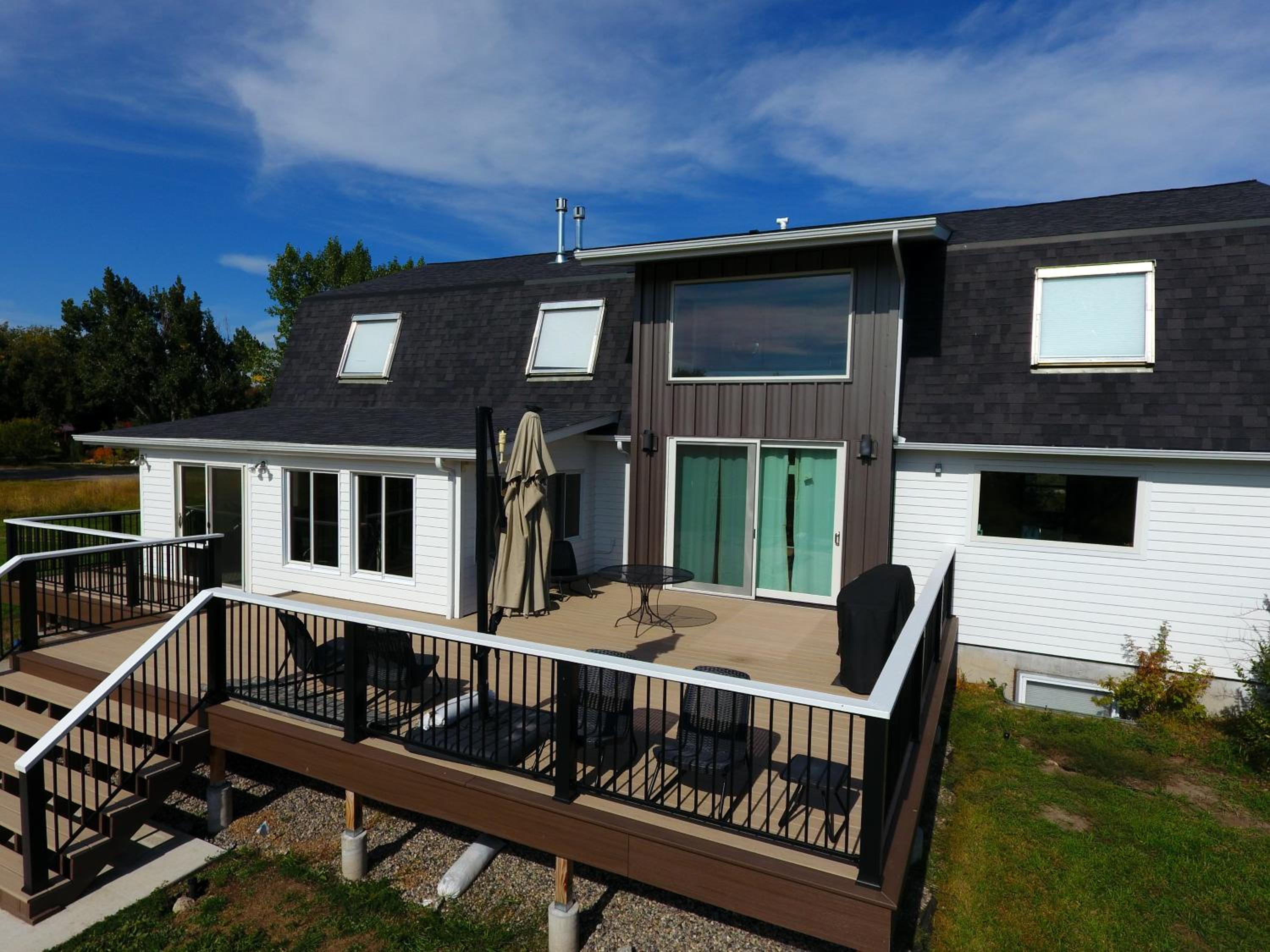 Luxurious Bozeman Villa with River access, near the famous Bozeman Hot Springs