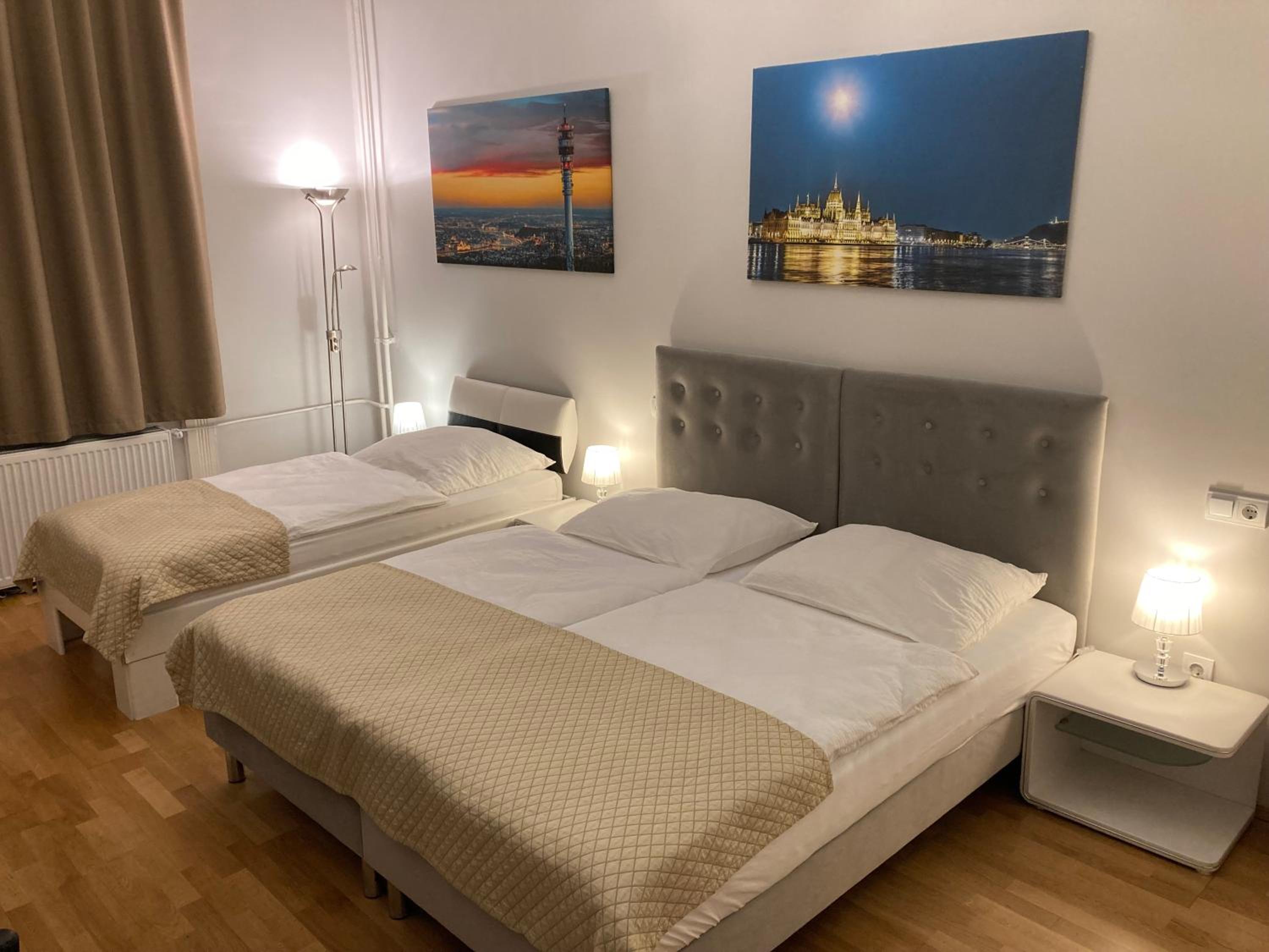Anabelle Bed and Budapest