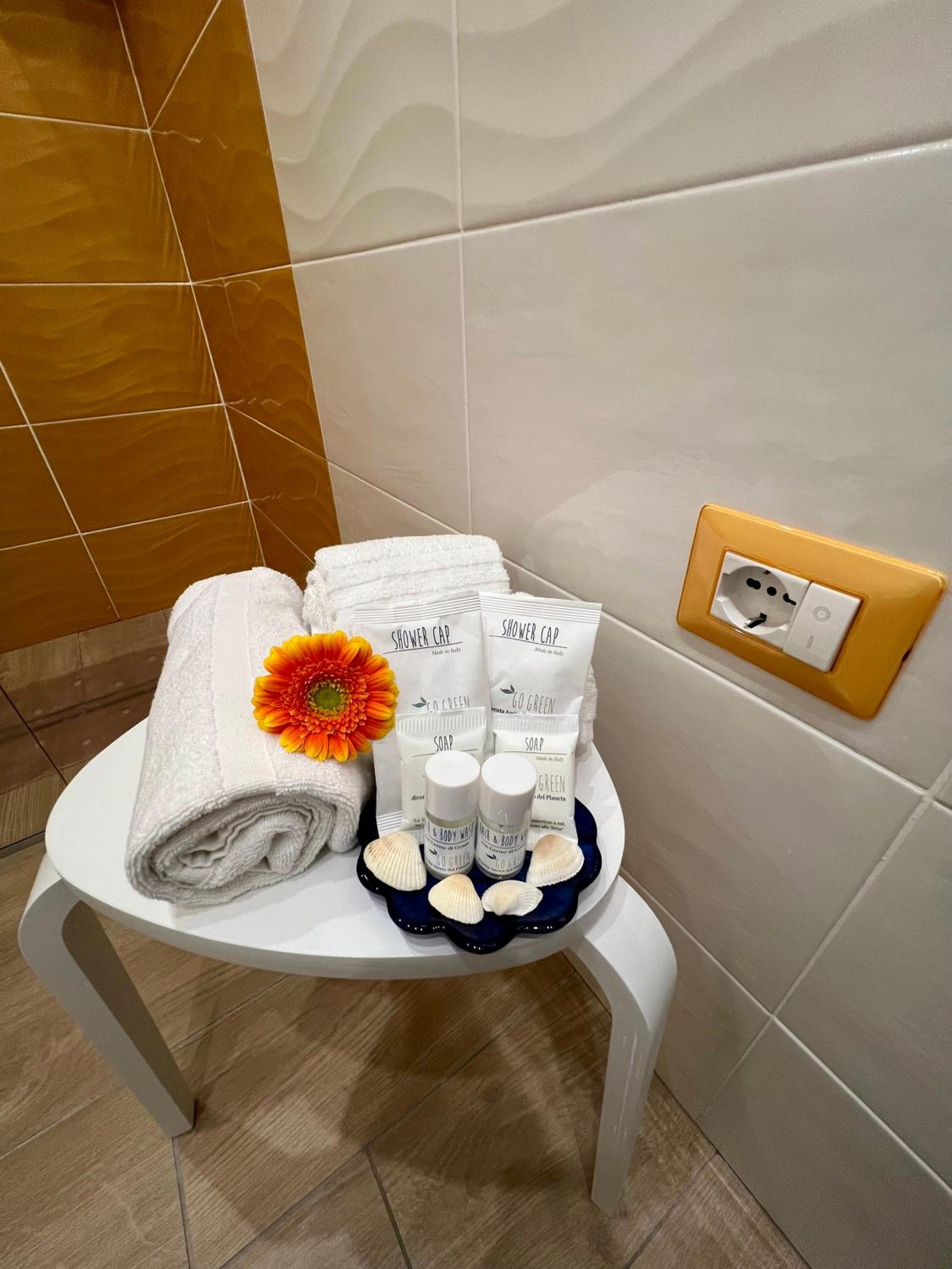 Brezza Marina Guest House photo 5